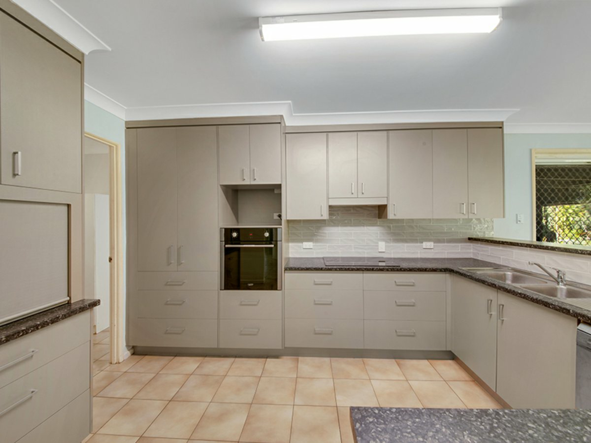 11 Aluminium Drive, TANNUM SANDS