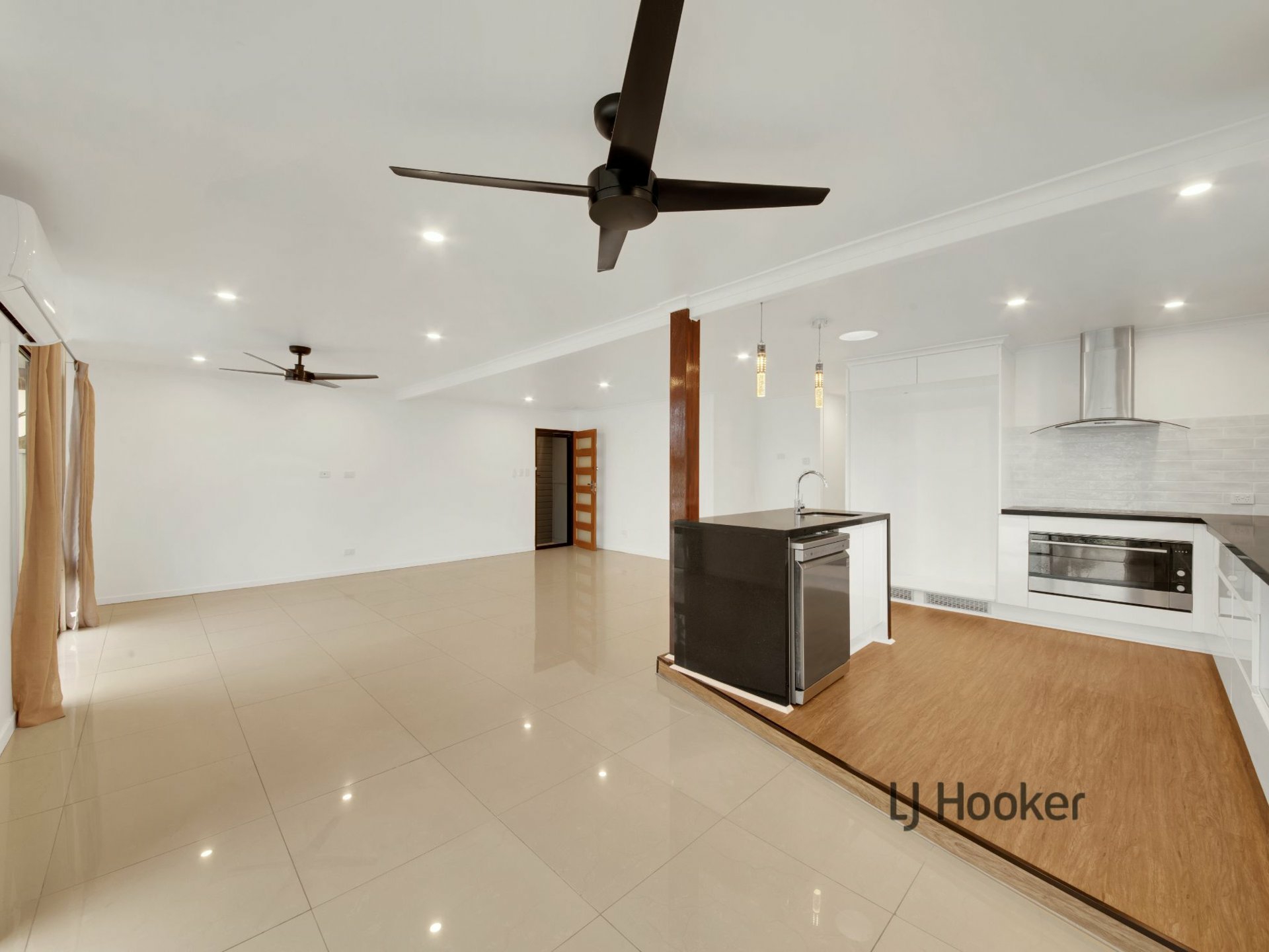 9 Alexander Street, BOYNE ISLAND