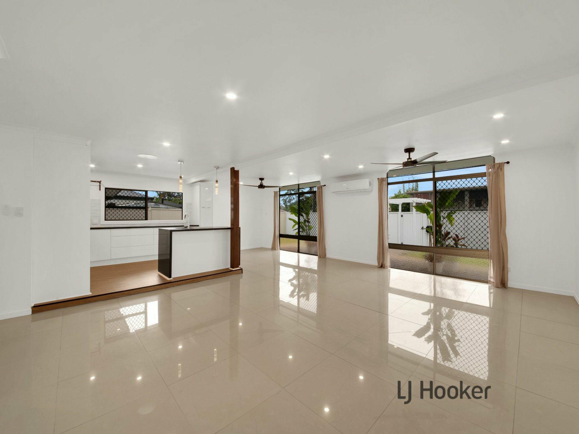 9 Alexander Street, BOYNE ISLAND