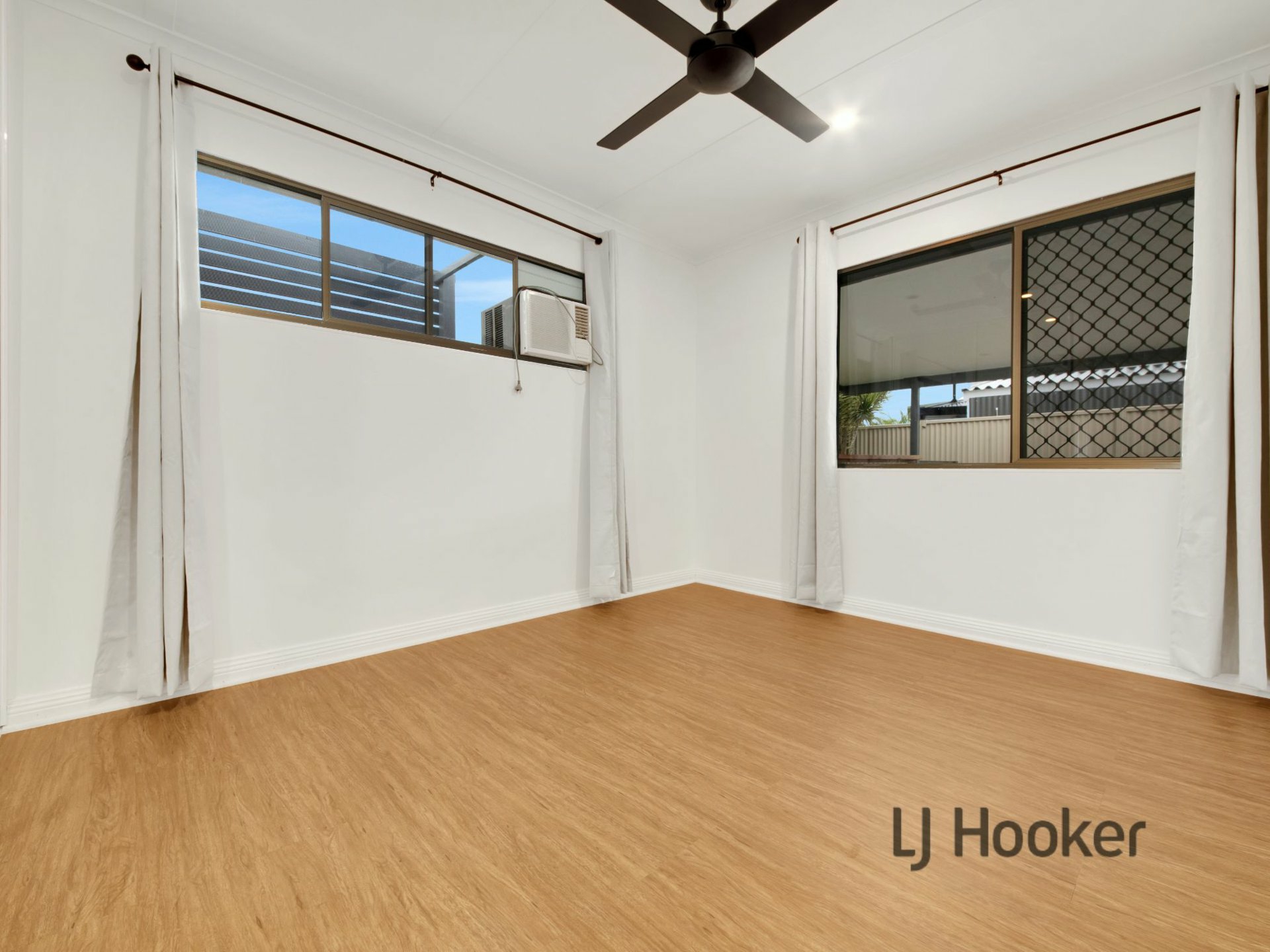 9 Alexander Street, BOYNE ISLAND
