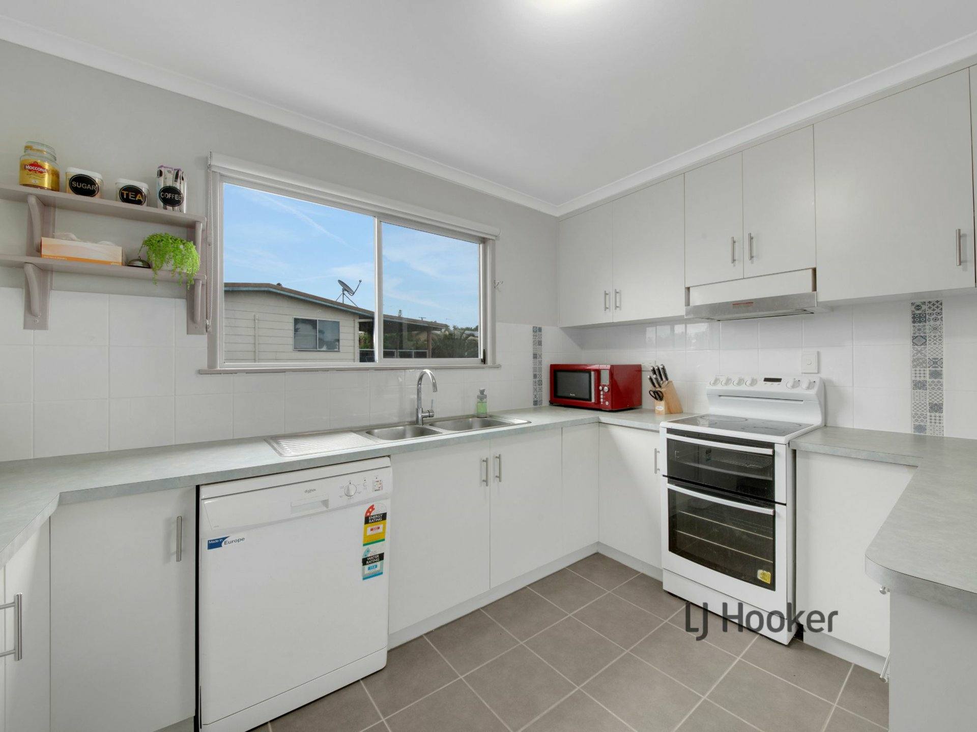 25 Alexander Street, BOYNE ISLAND