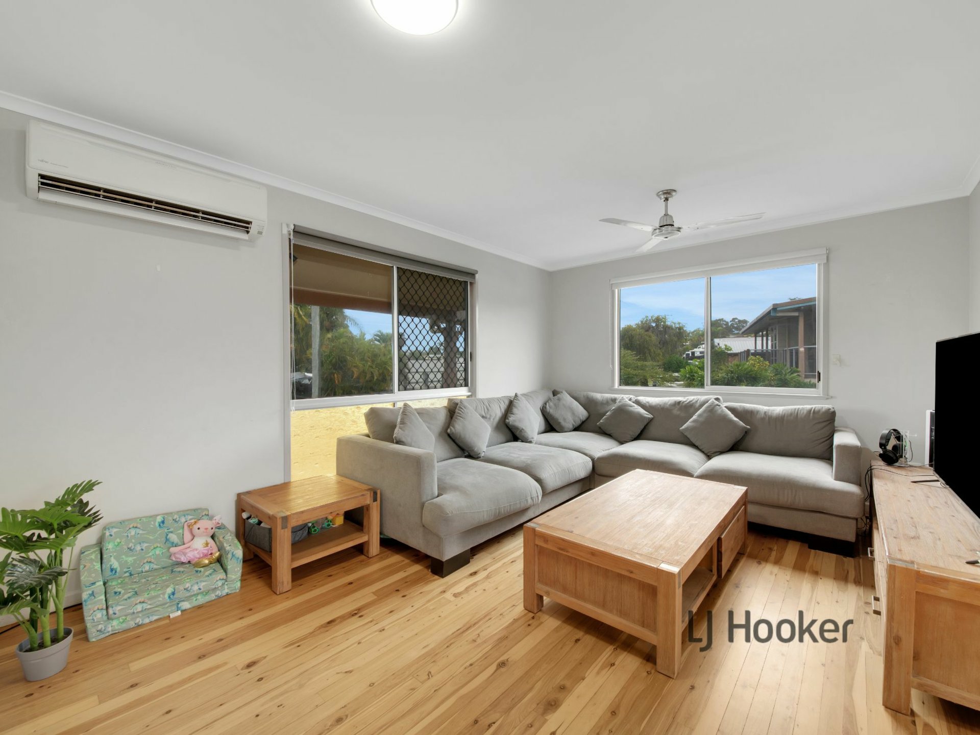 25 Alexander Street, BOYNE ISLAND