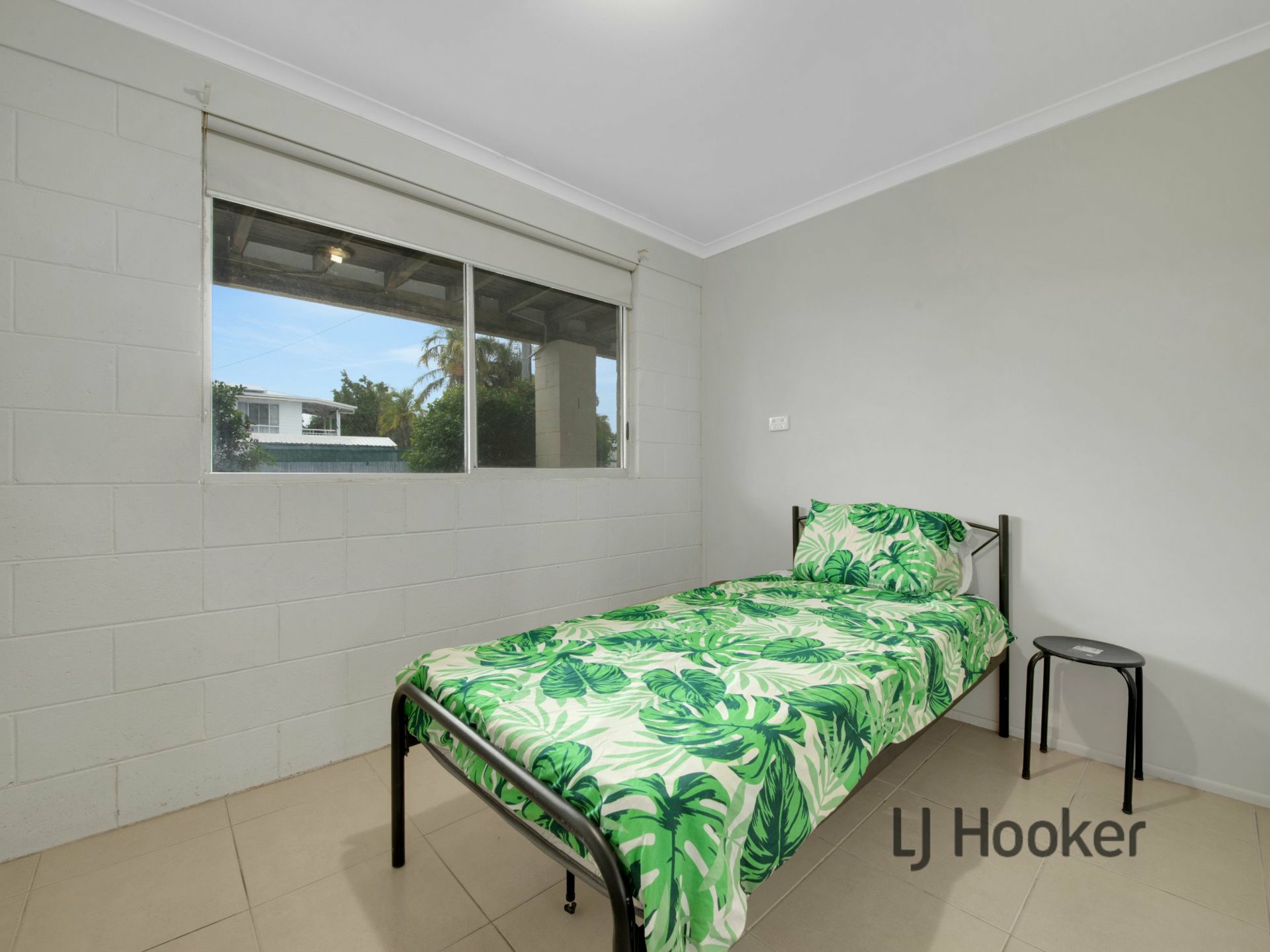 25 Alexander Street, BOYNE ISLAND