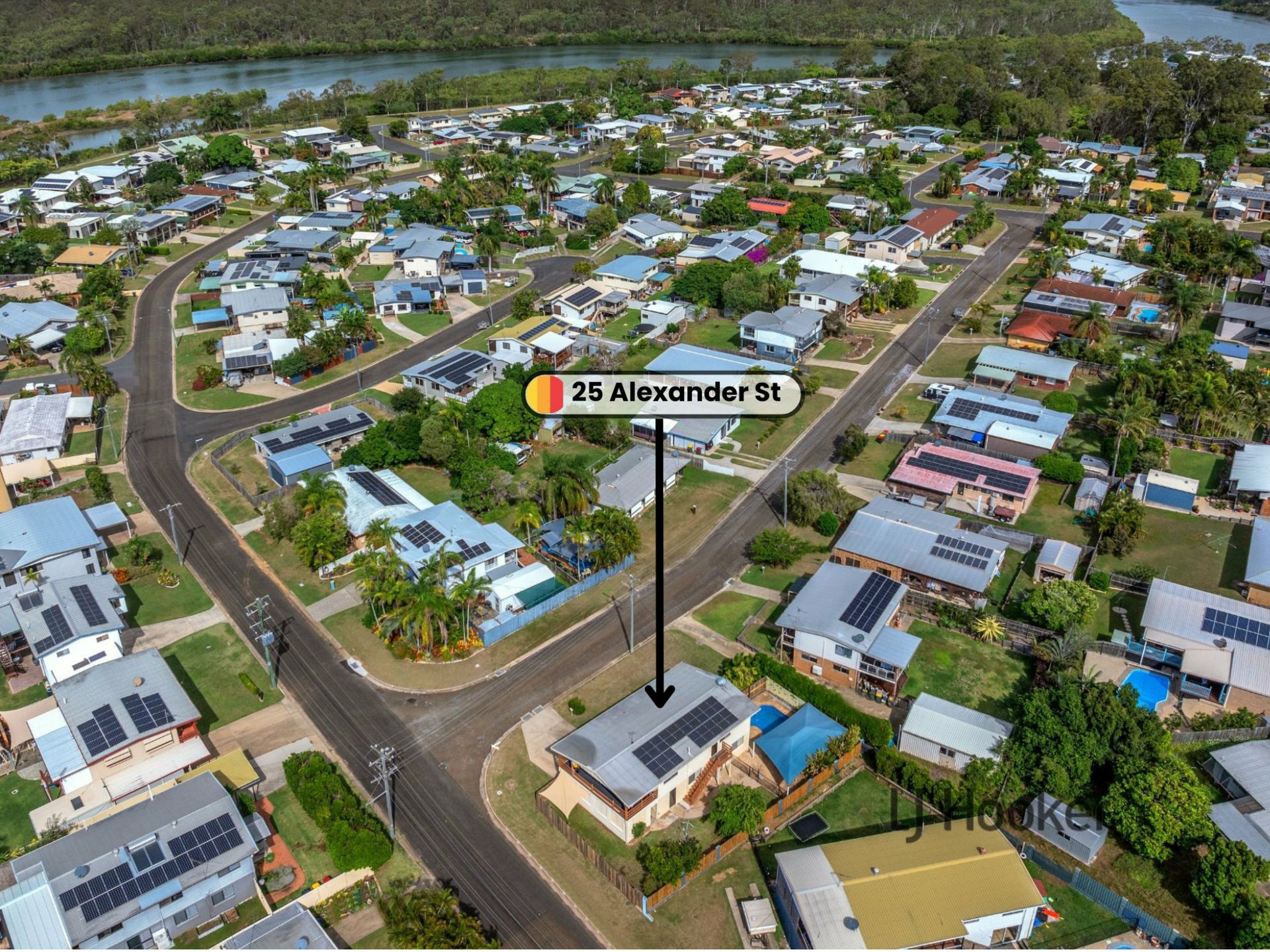 25 Alexander Street, BOYNE ISLAND