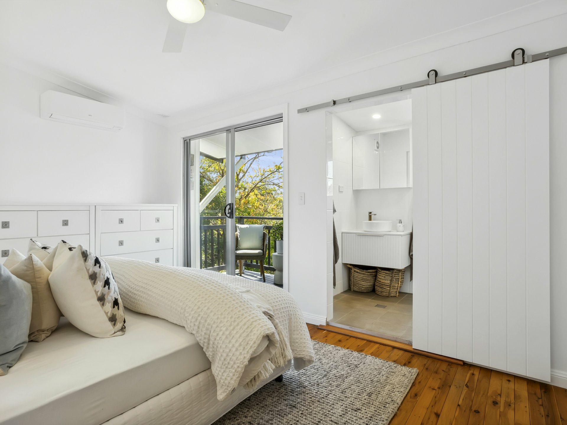 25 Loxton Place Forestville NSW House for Sale LJ Hooker