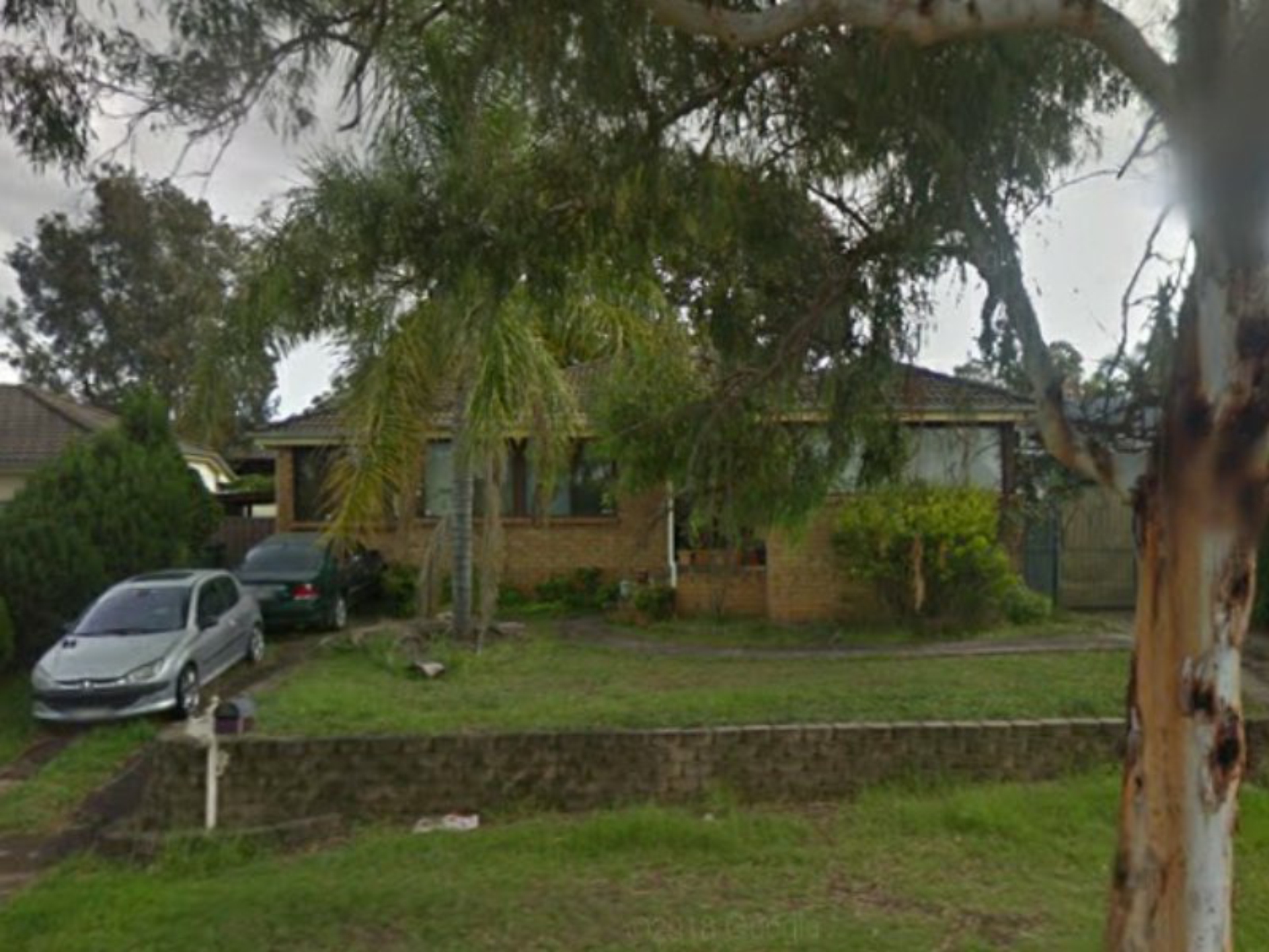33 Stranraer Drive St Andrews NSW