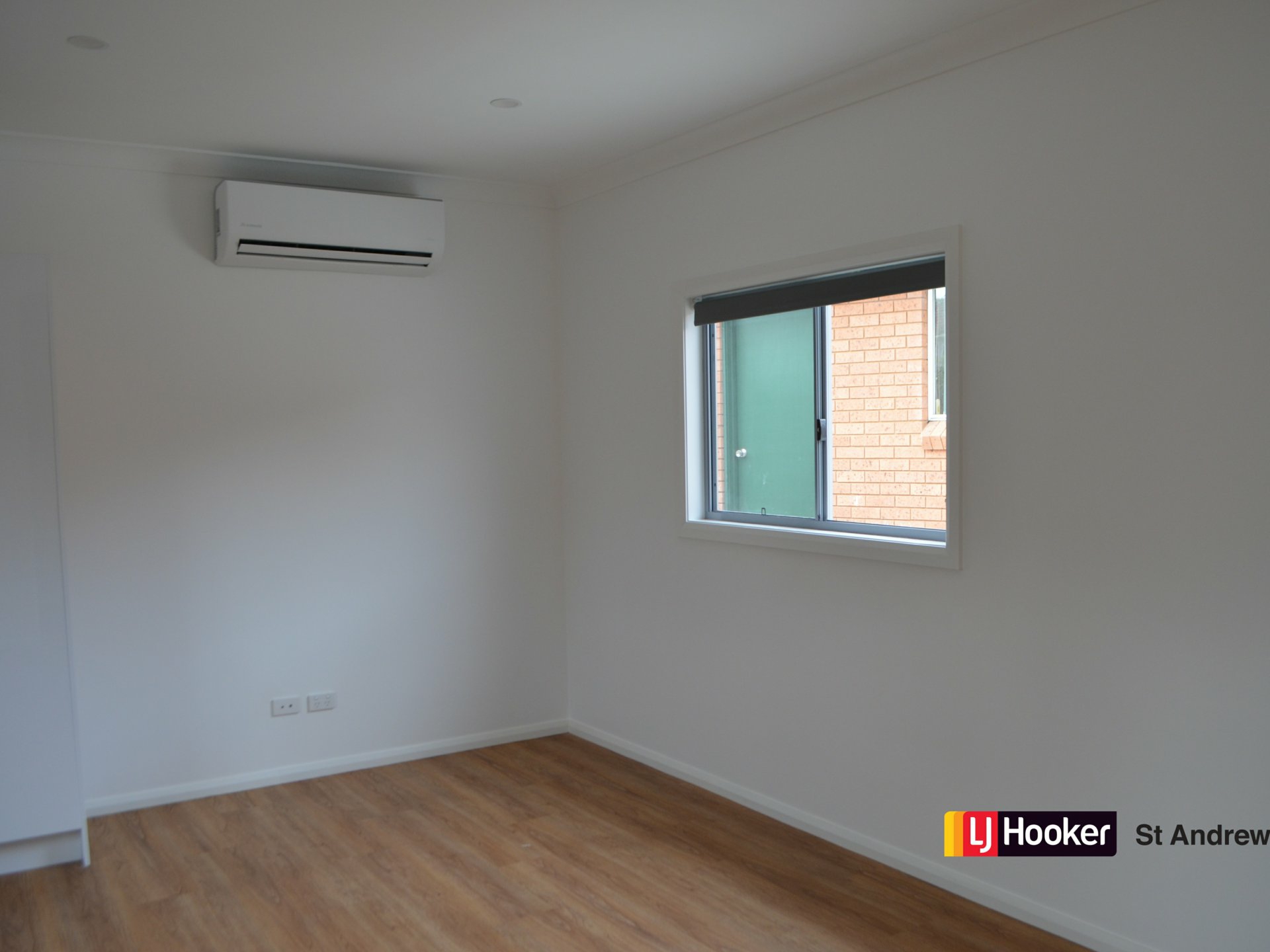 8a Myles Place, MINTO