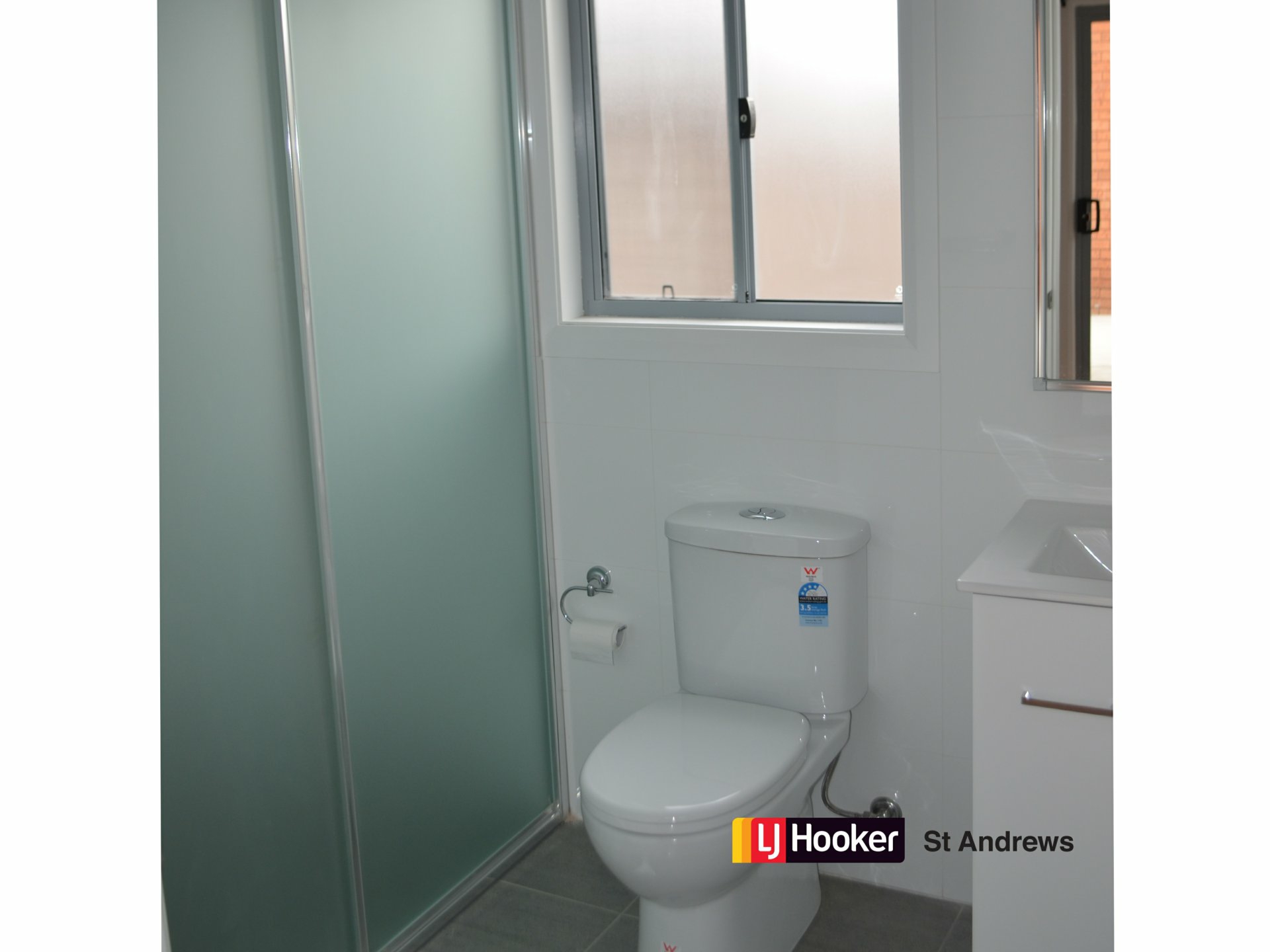 8a Myles Place, MINTO
