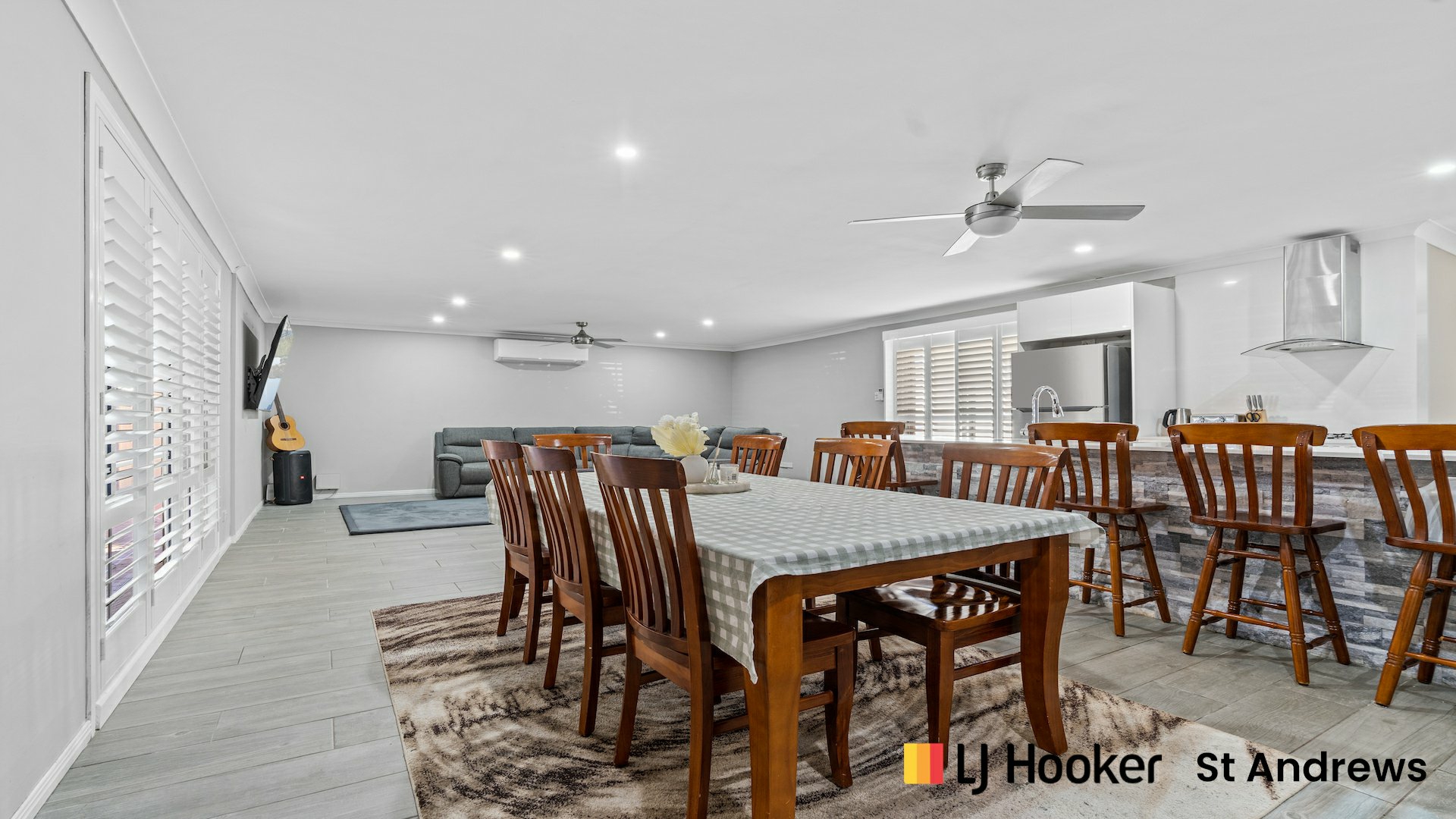 14 McLaughlin Circuit, BRADBURY