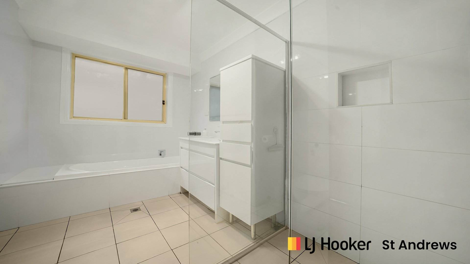37B Carnarvon Street, BOW BOWING