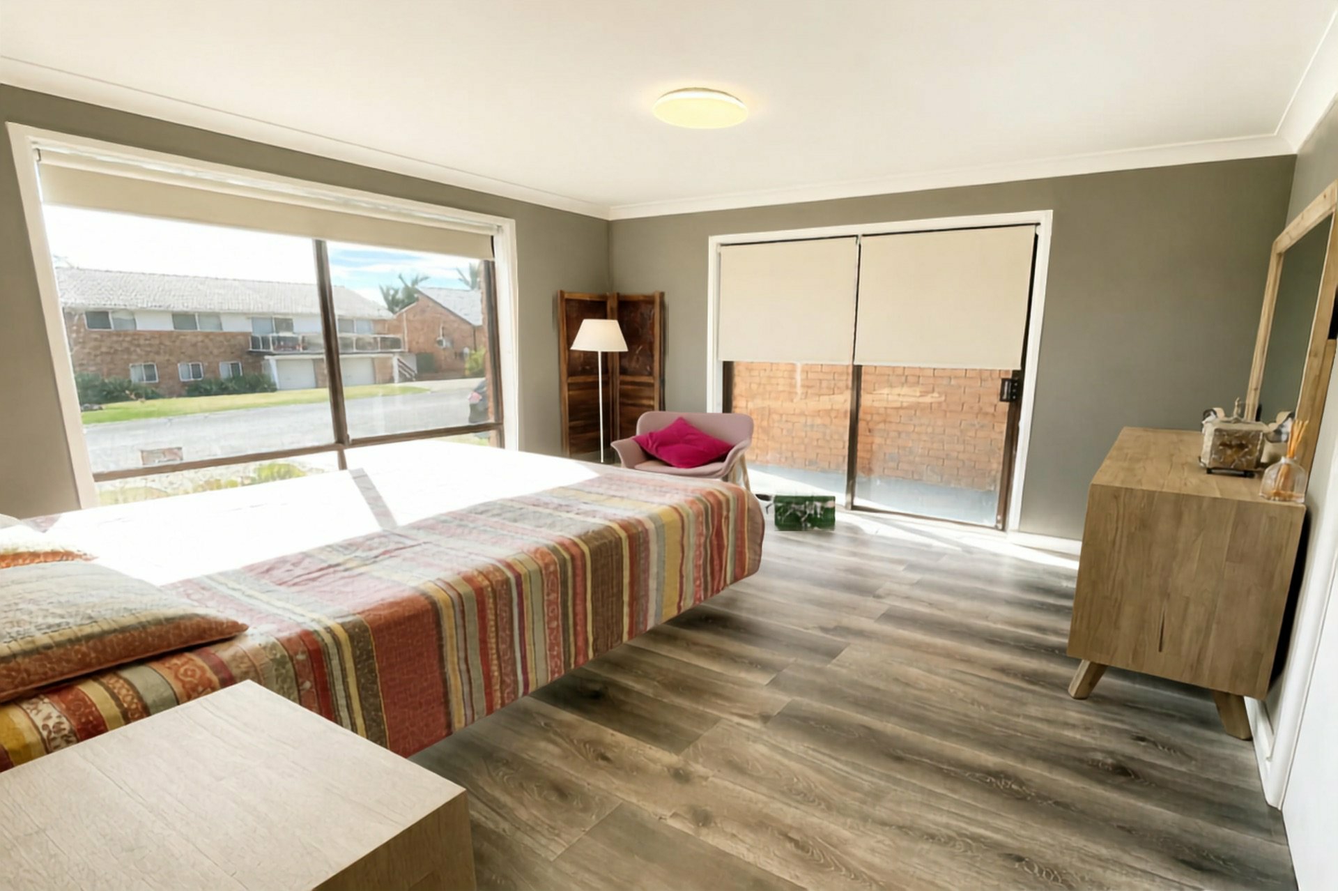 6 Whitworth Place — photo 4 of 5