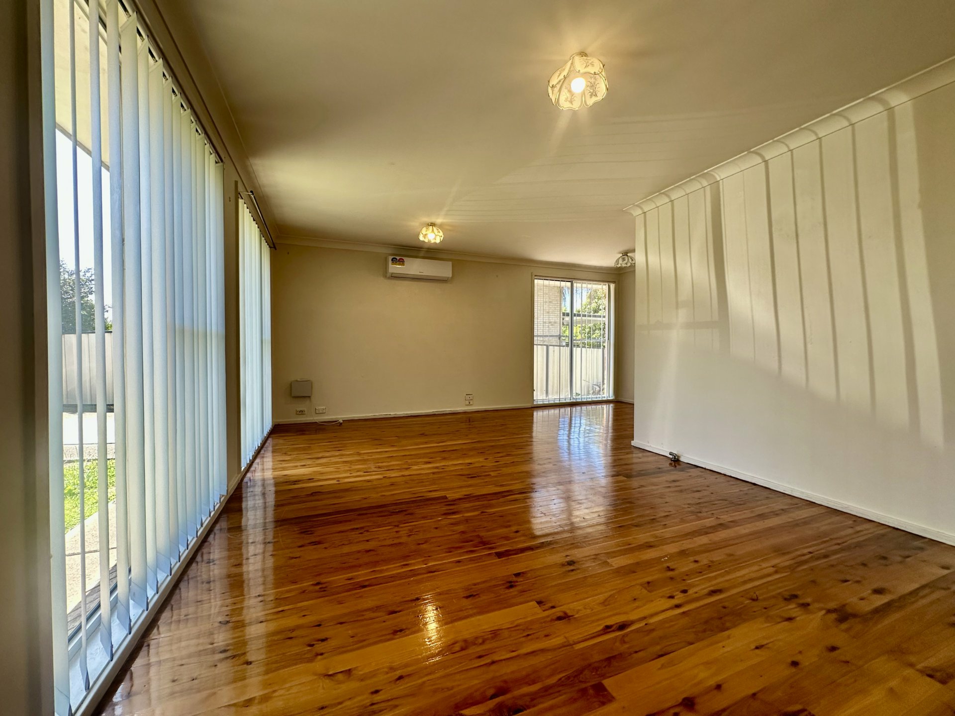 22 Goodsell Street — photo 3 of 3