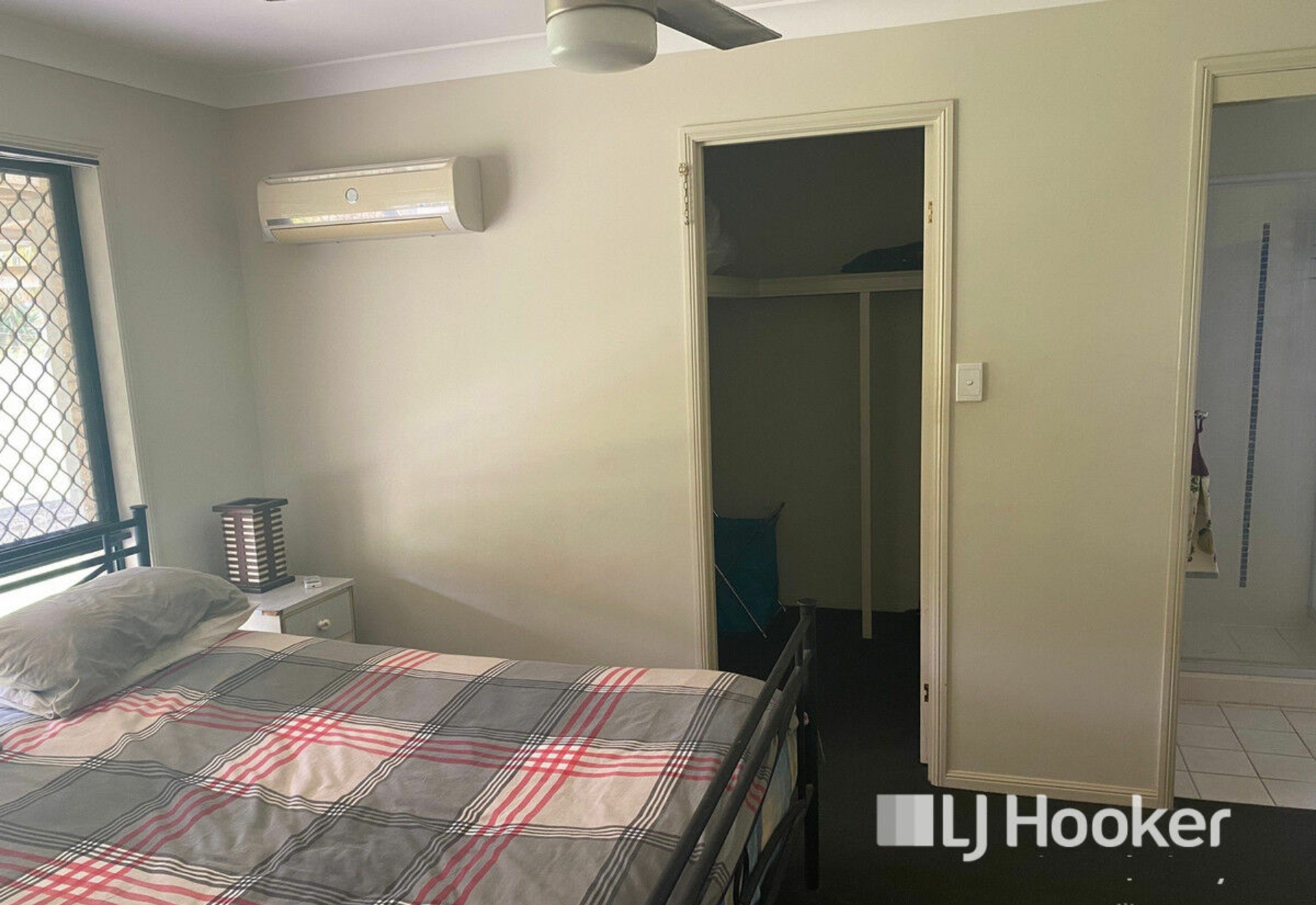 82 Hewett Drive — photo 4 of 23