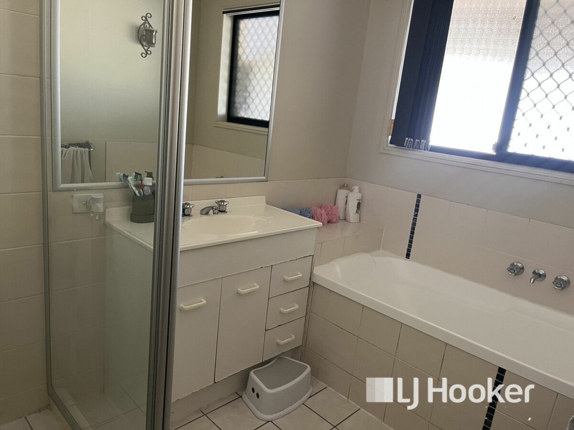 82 Hewett Drive — photo 8 of 23