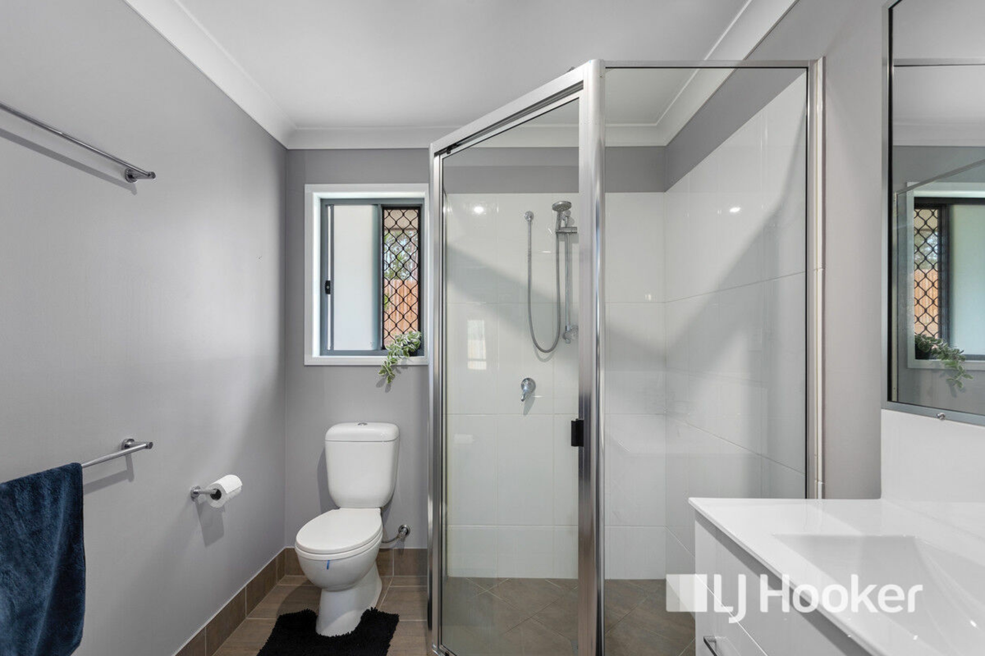24A Laurette Drive — photo 15 of 25
