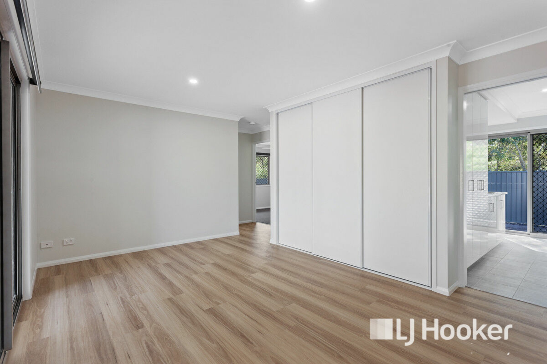 19B Laurette Drive — photo 5 of 17