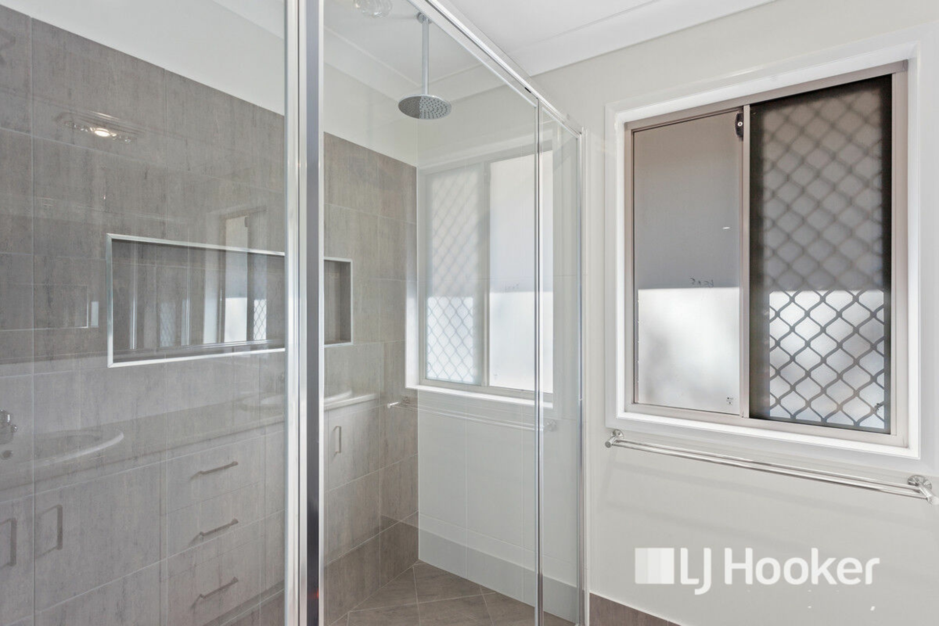 19B Laurette Drive — photo 6 of 17