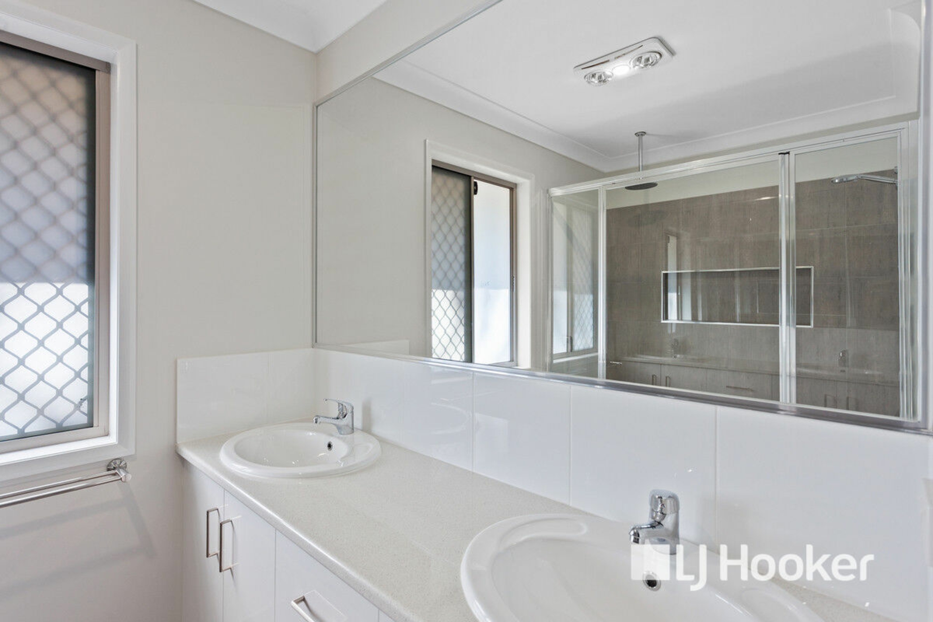 19B Laurette Drive — photo 7 of 17