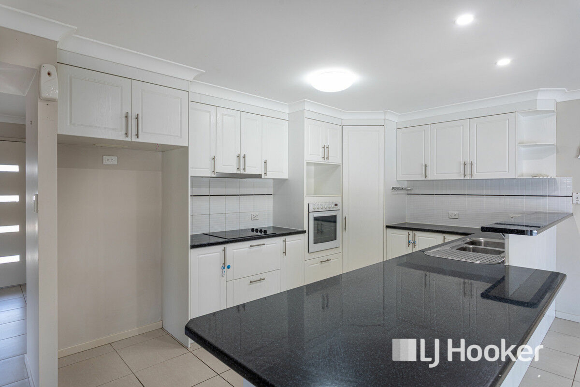 35 Pats Road — photo 2 of 21