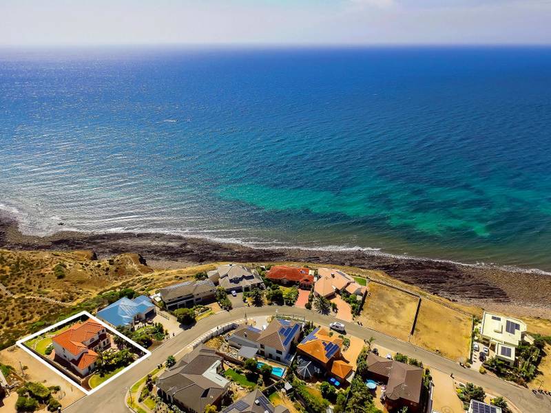 6 Albatross Walk, HALLETT COVE