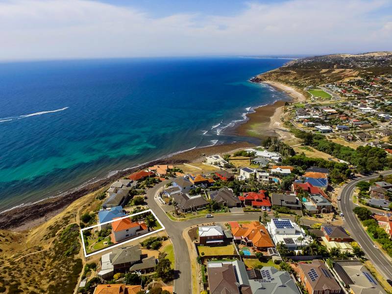 6 Albatross Walk, HALLETT COVE