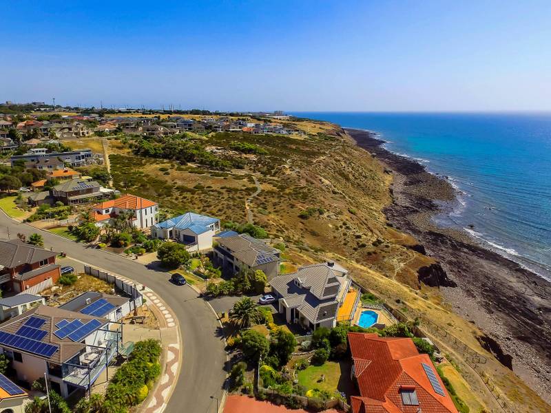 6 Albatross Walk, HALLETT COVE