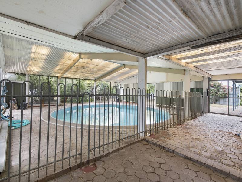 10 Barnes Crescent, PARAFIELD GARDENS