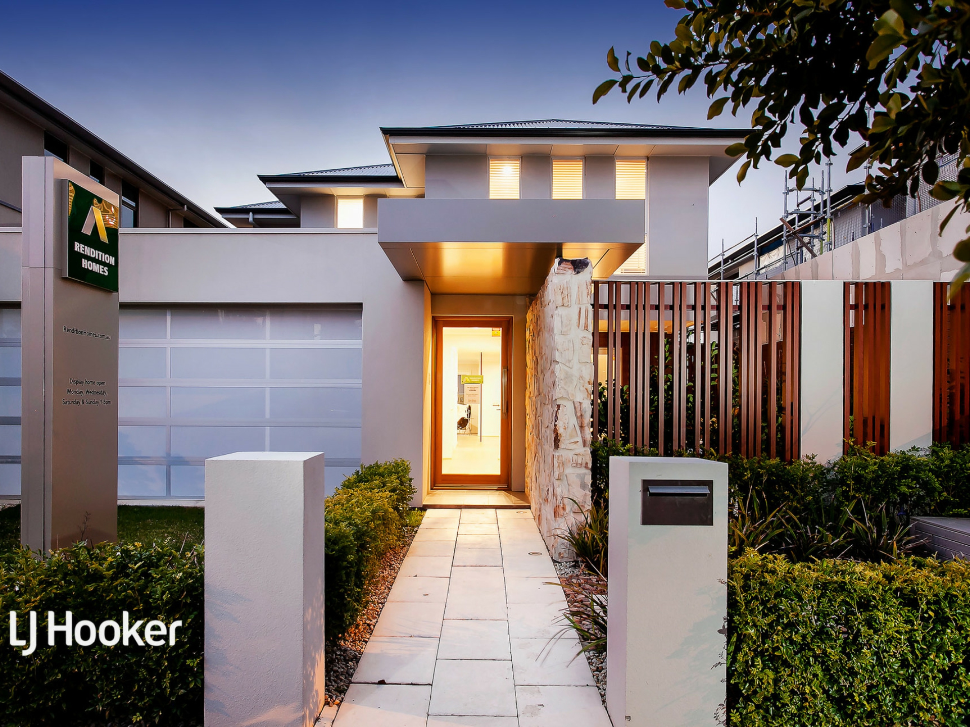 42 Waterford Circuit, LIGHTSVIEW