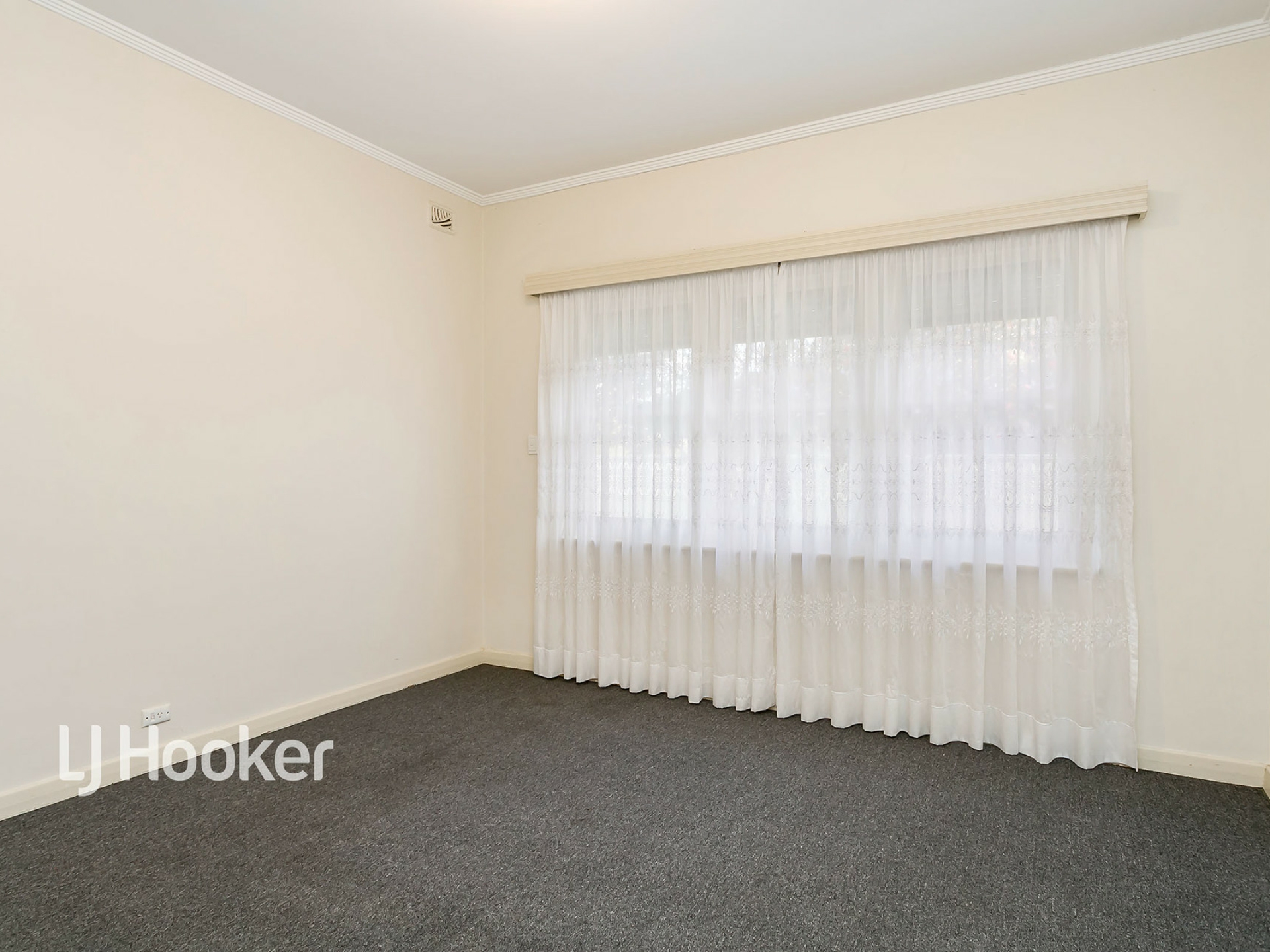 112 Autumn Avenue, LOCKLEYS