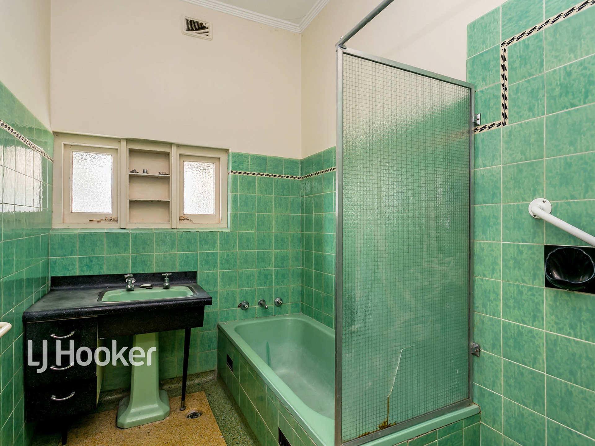112 Autumn Avenue, LOCKLEYS