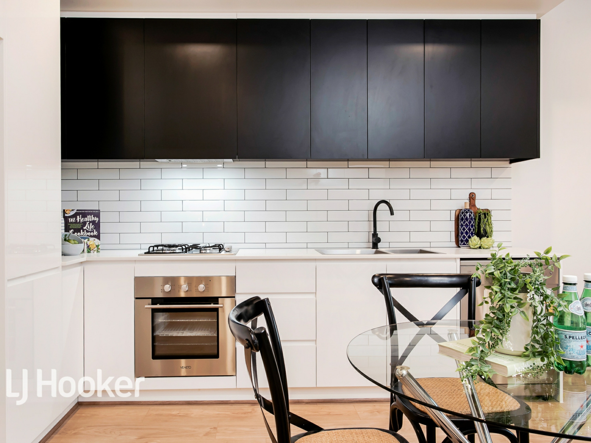 4/2 Rankine Road, TORRENSVILLE