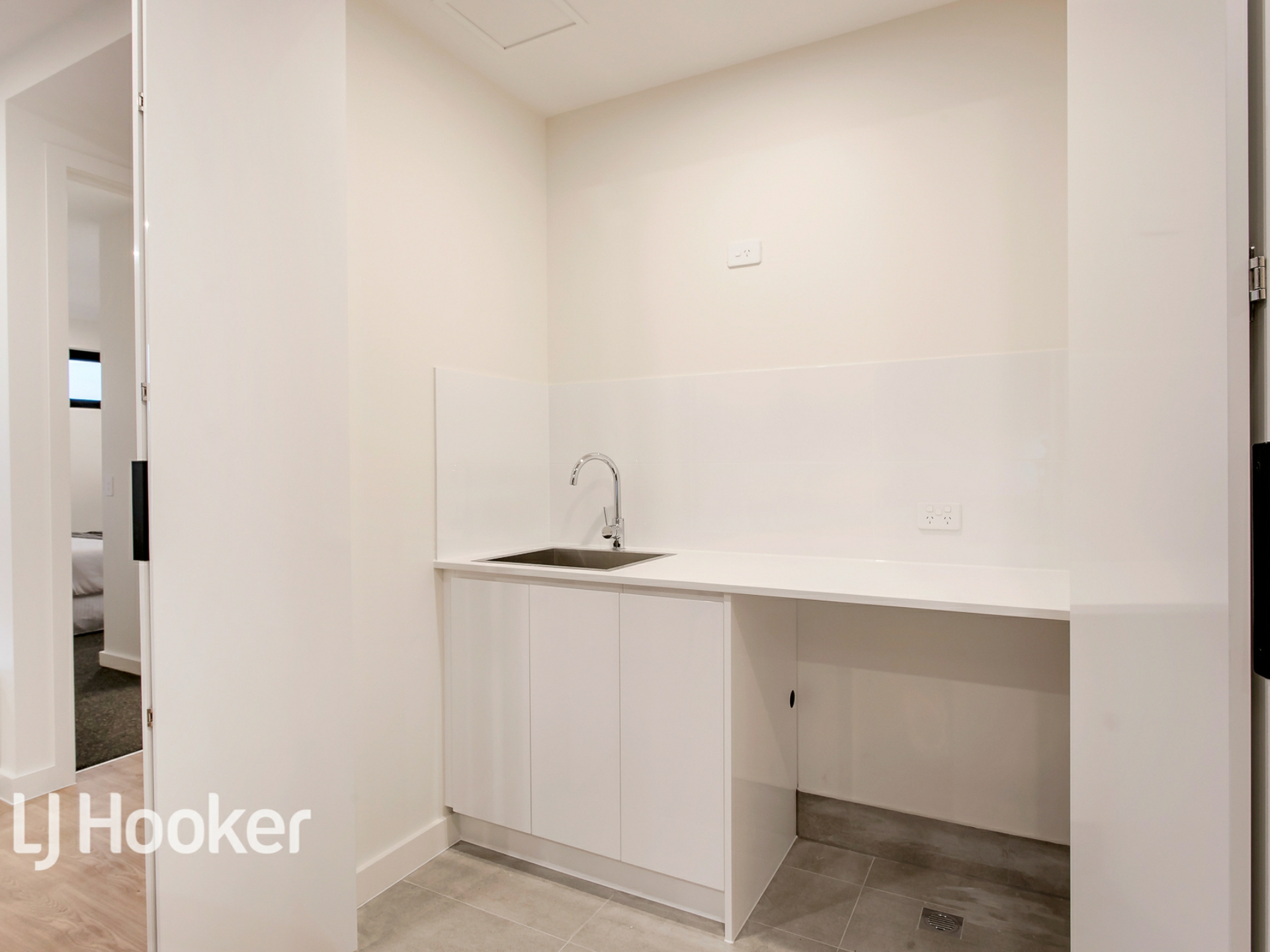 4/2 Rankine Road, TORRENSVILLE