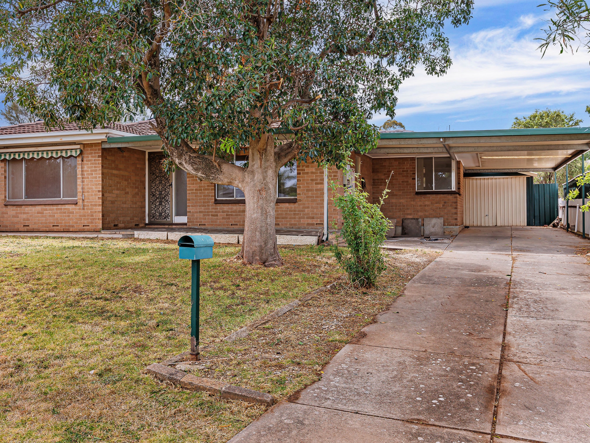 61 Armstrong Crescent, Modbury North