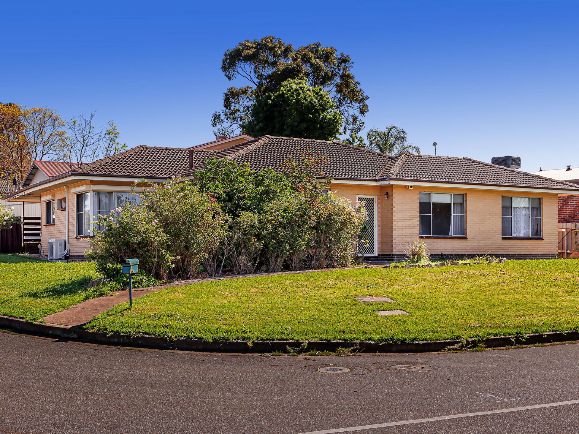 2 Canberra Crescent, VALLEY VIEW