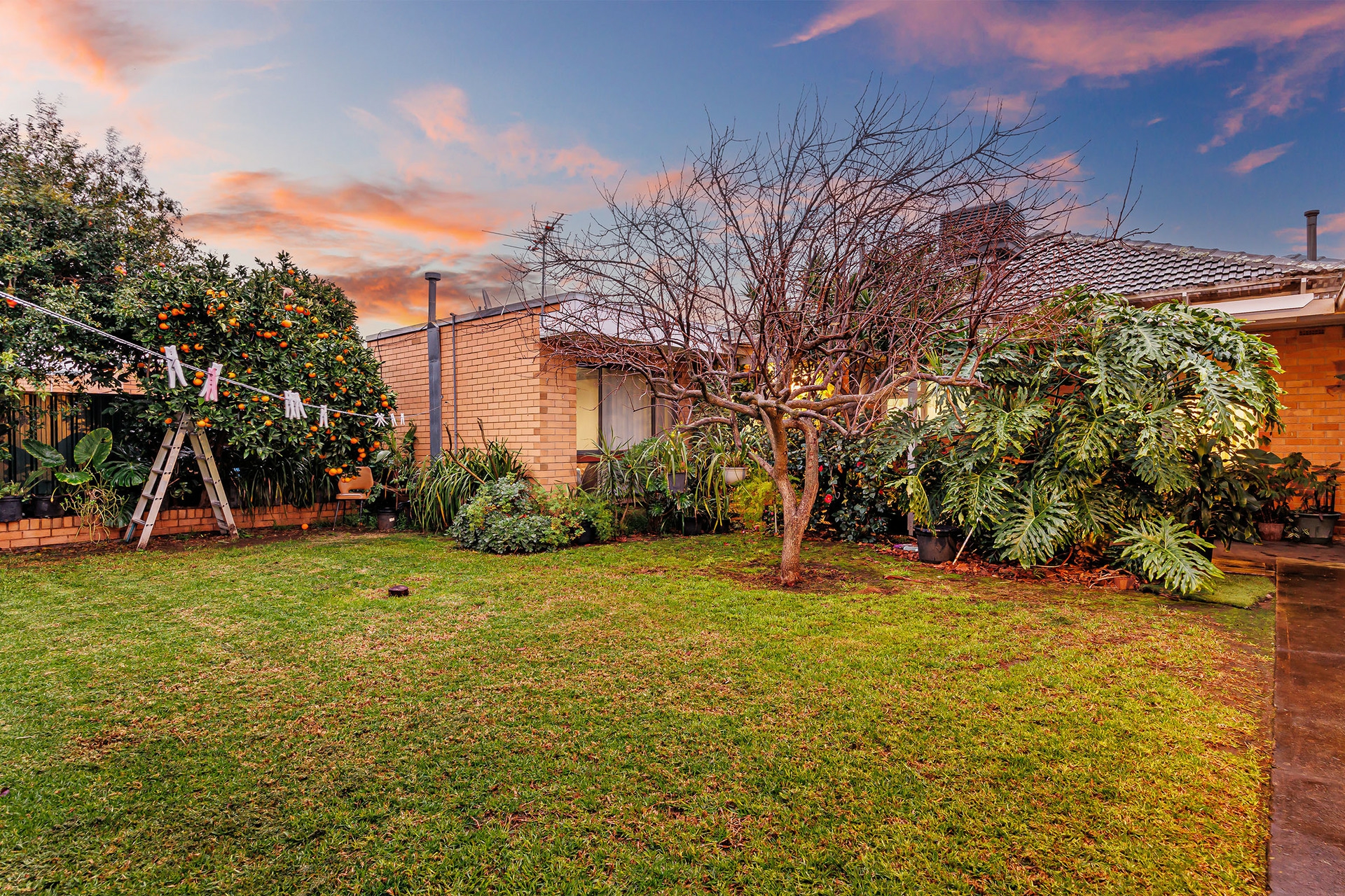 36 Western Parade, BROOKLYN PARK