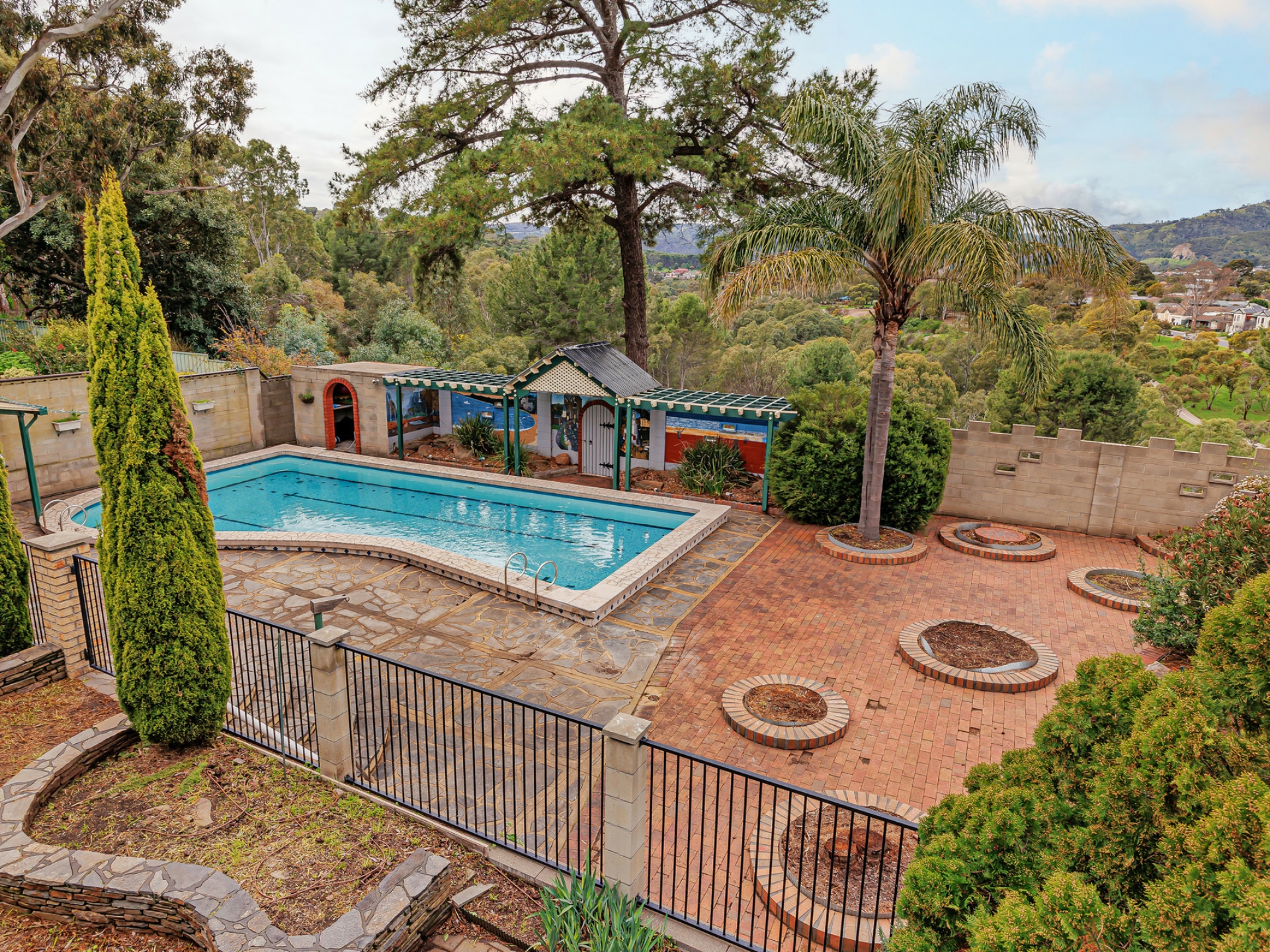 23 Packers Drive, HIGHBURY