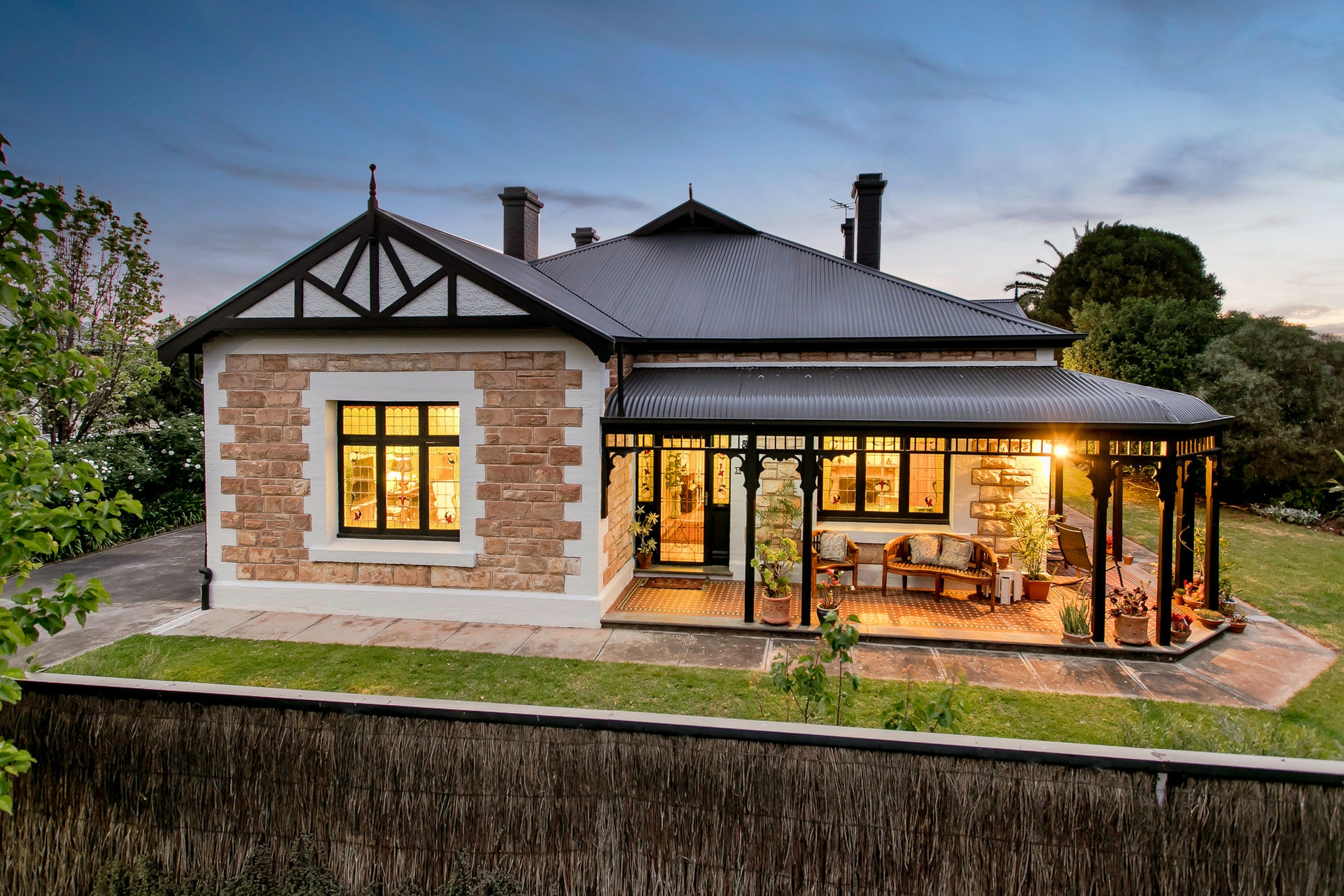 36 Henley Street, MILE END