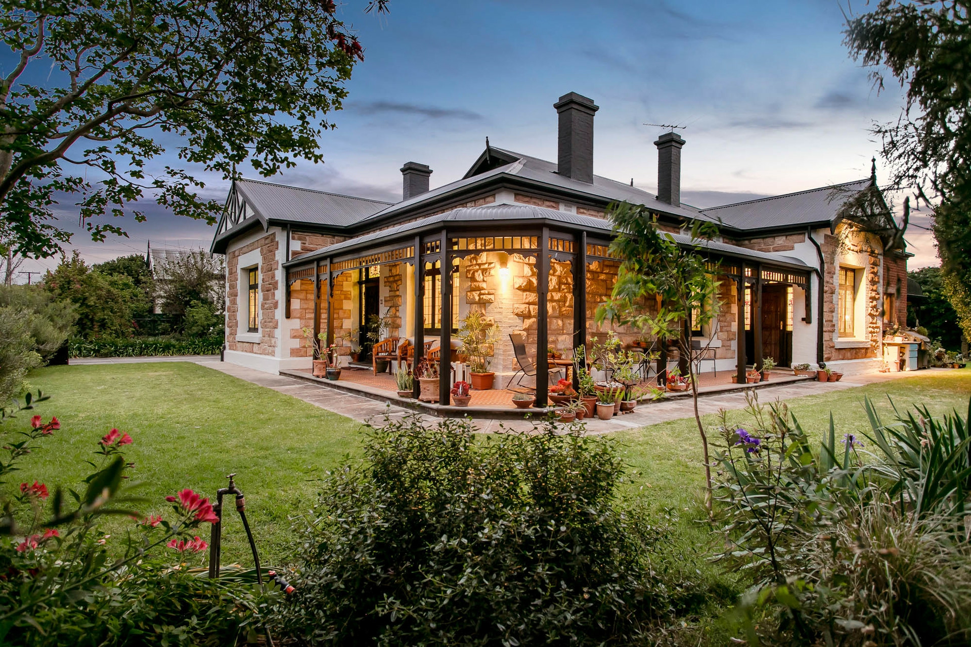 36 Henley Street, MILE END