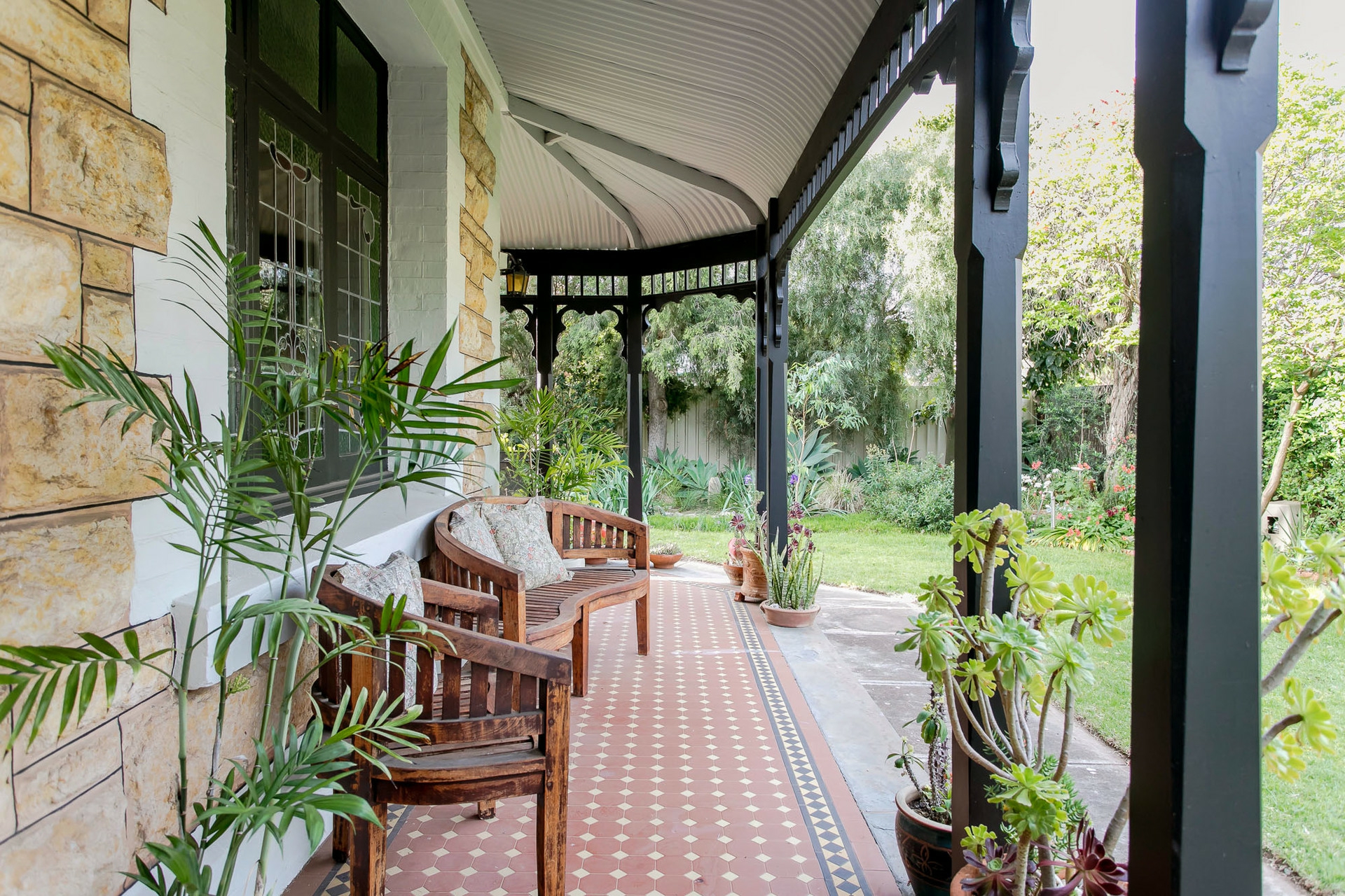 36 Henley Street, MILE END