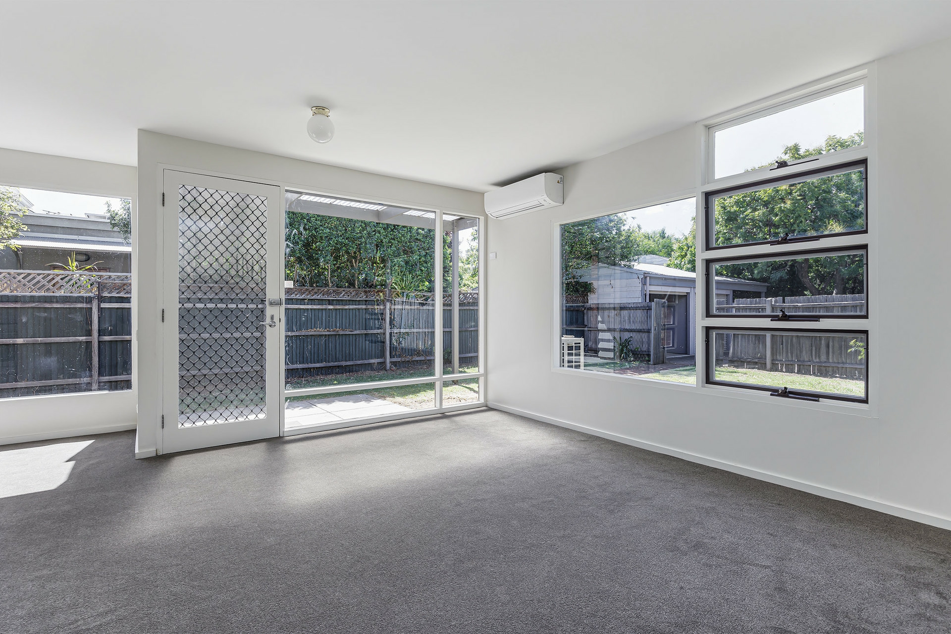 42a Rose Street, MILE END
