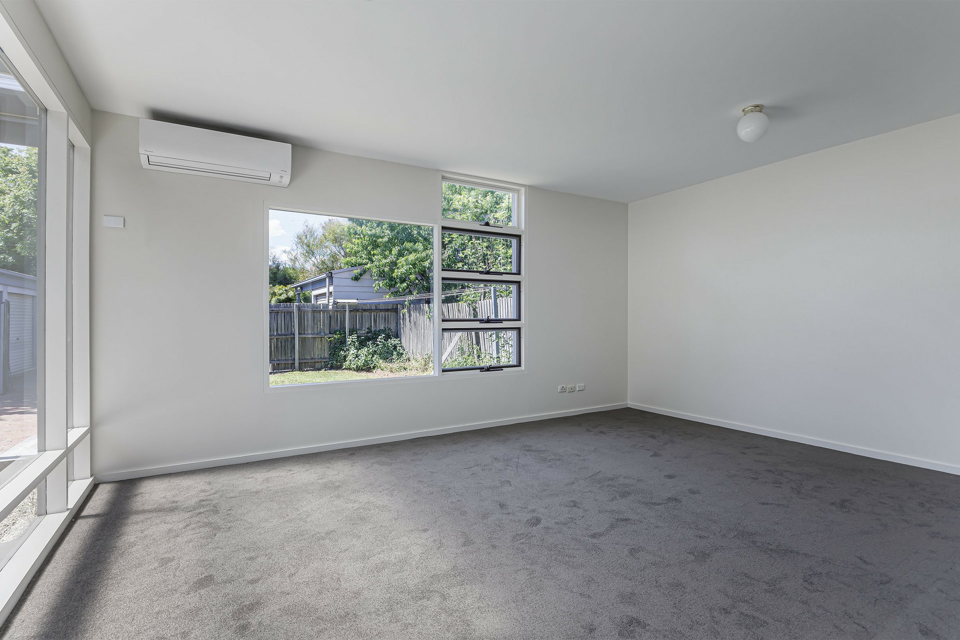 42a Rose Street, MILE END