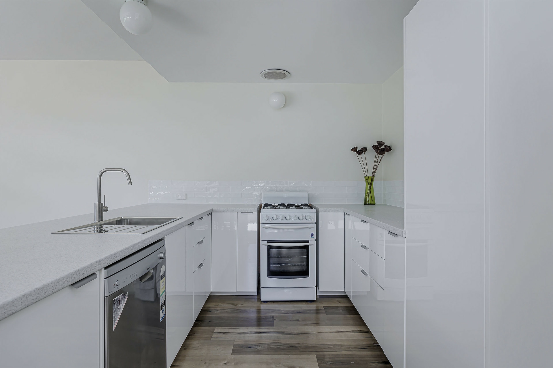 42a Rose Street, MILE END