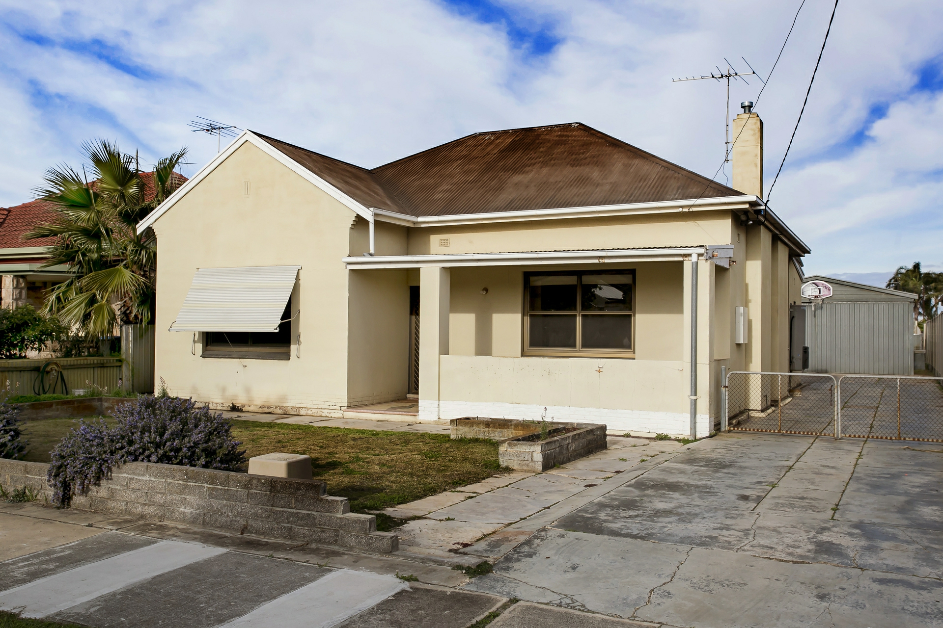 12 Swansea Street, LARGS NORTH
