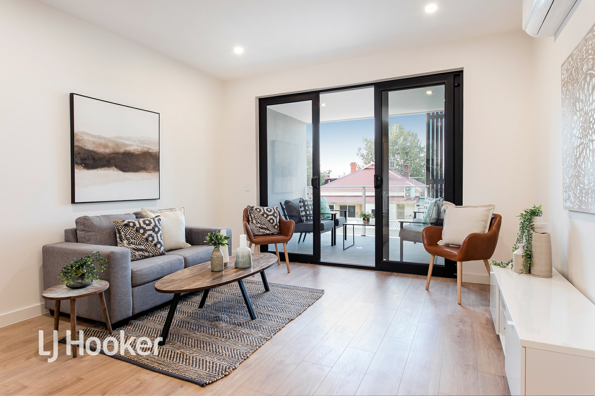 12/2 Rankine Road, TORRENSVILLE
