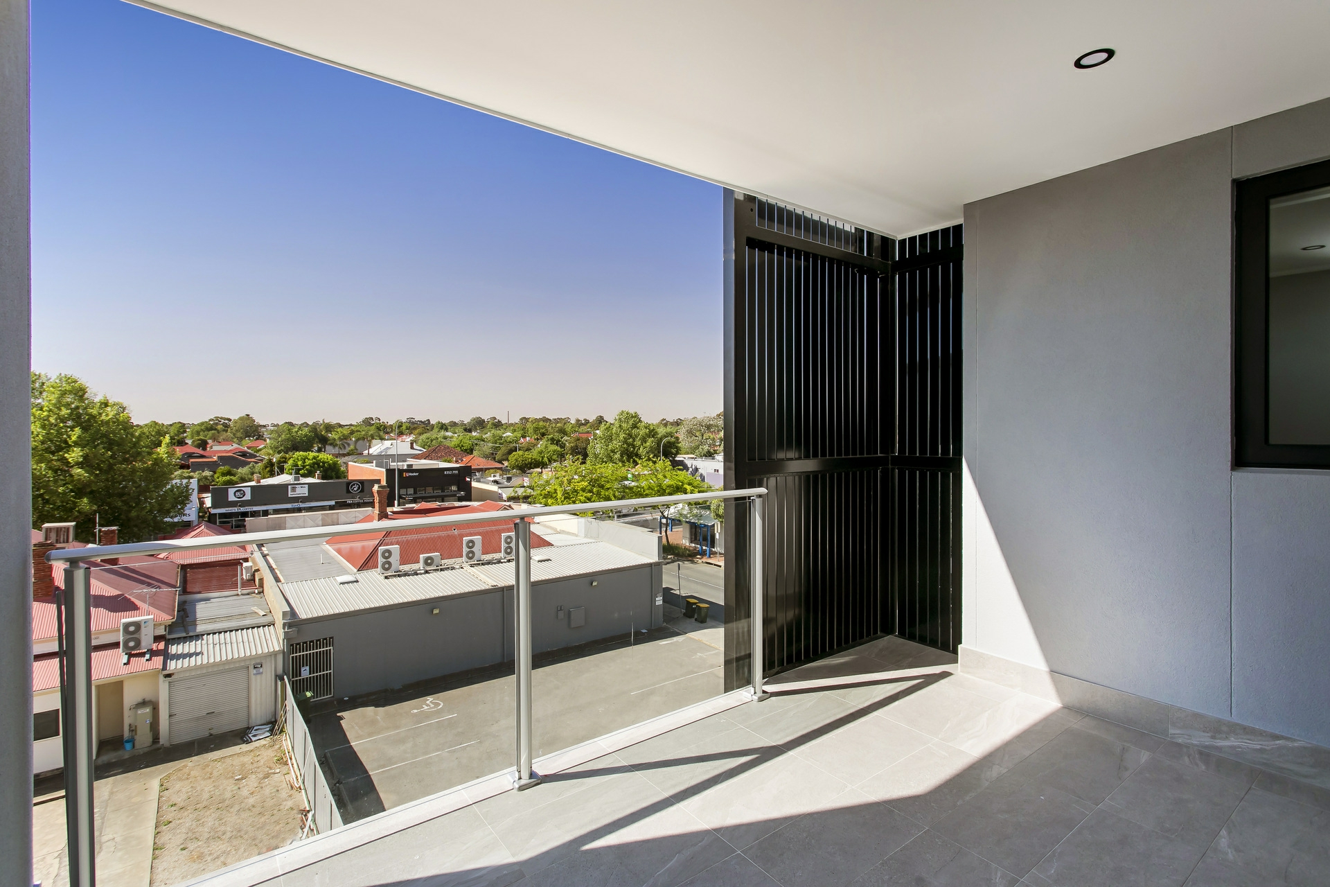 12/2 Rankine Road, TORRENSVILLE