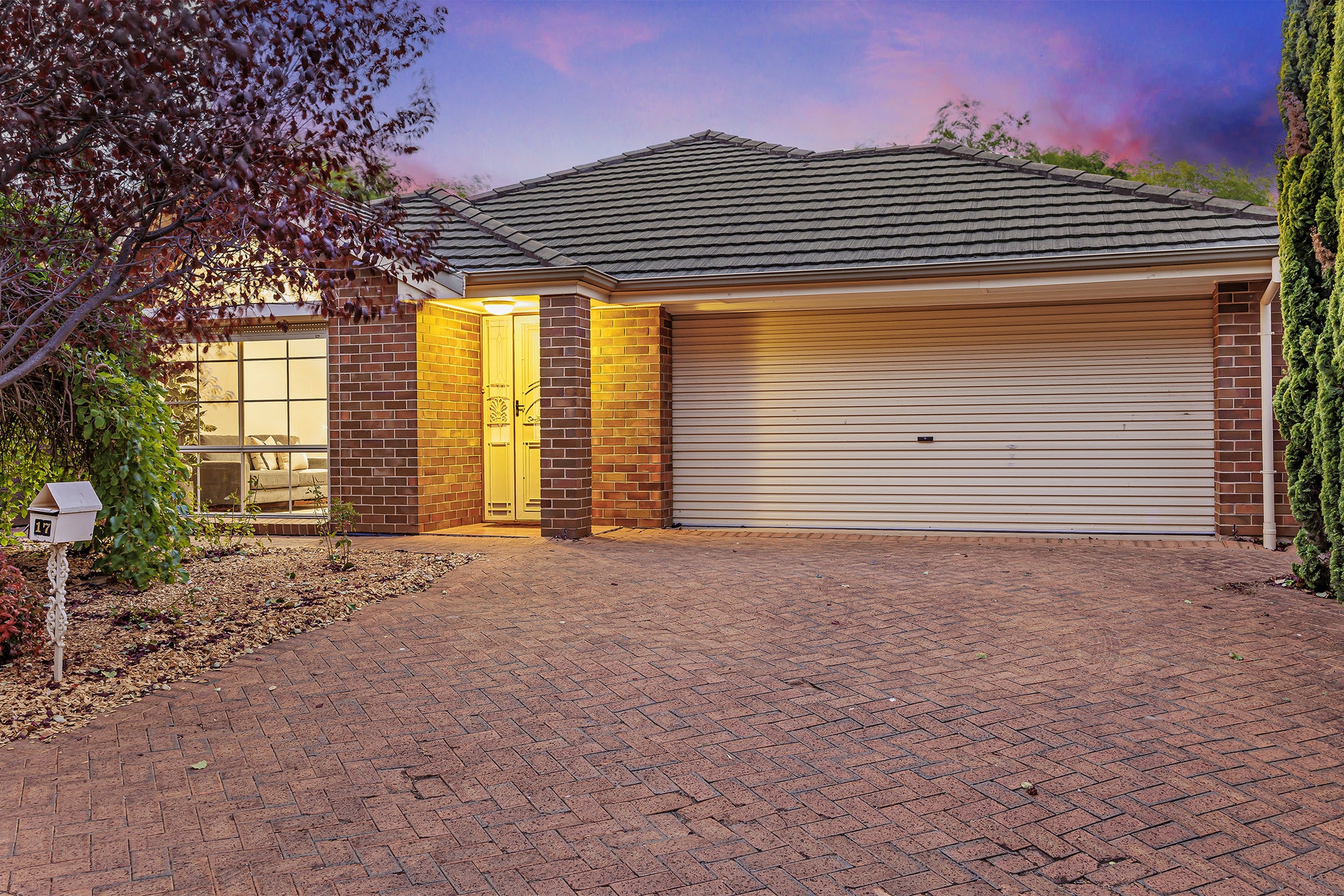 17 Baynes Court, Greenwith