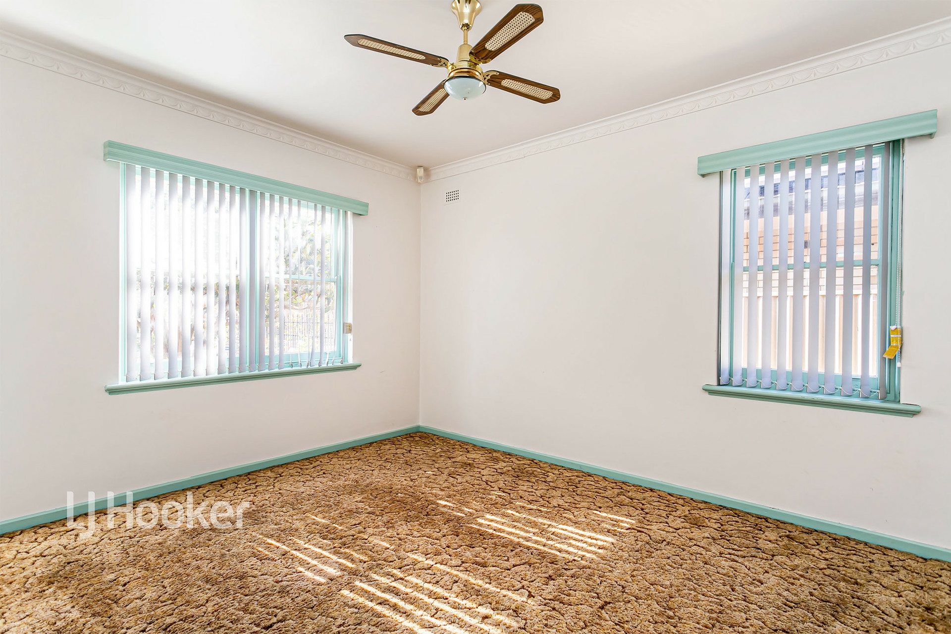 11 Liberty Grove, WOODVILLE GARDENS