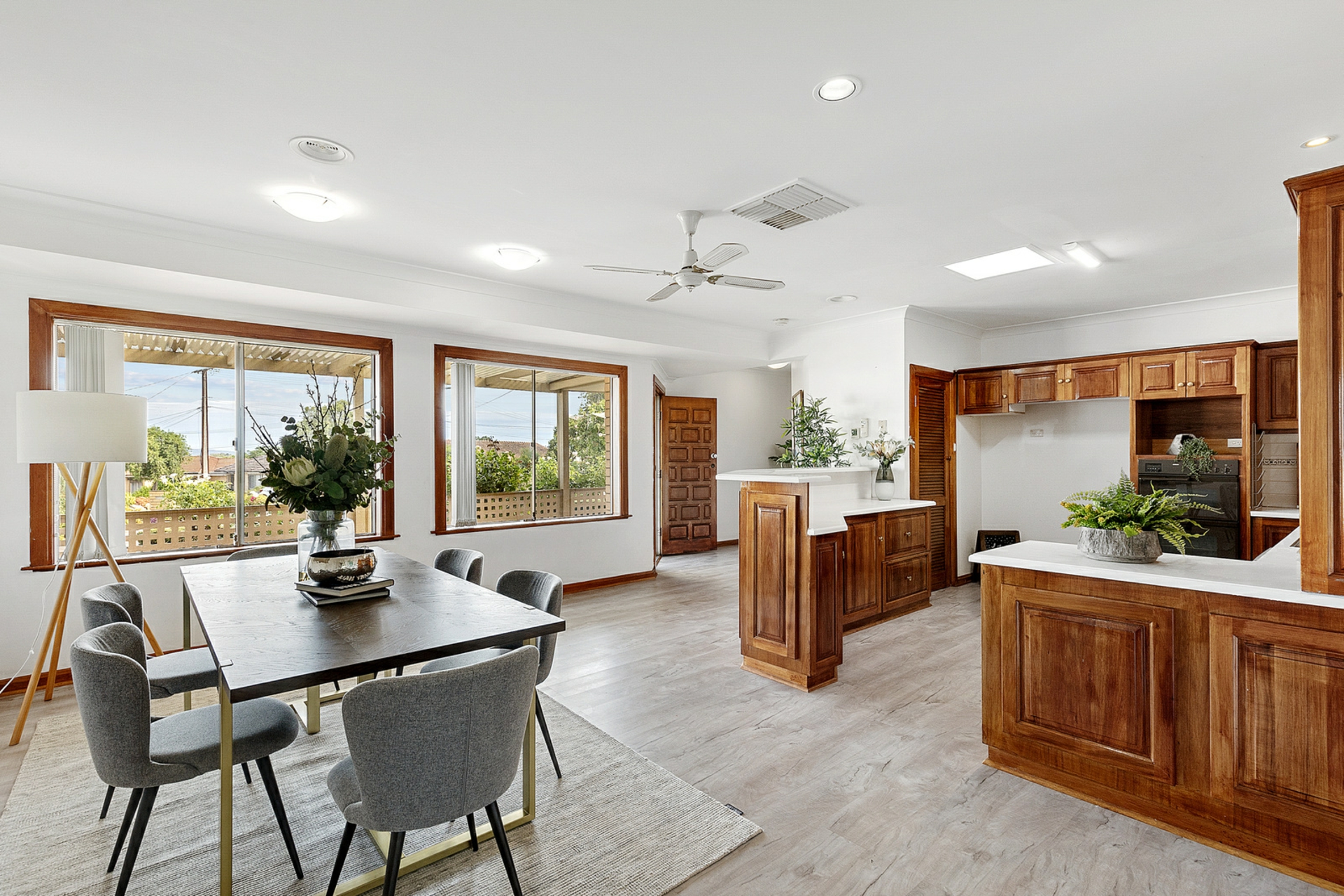 8 Knight Avenue, WINDSOR GARDENS