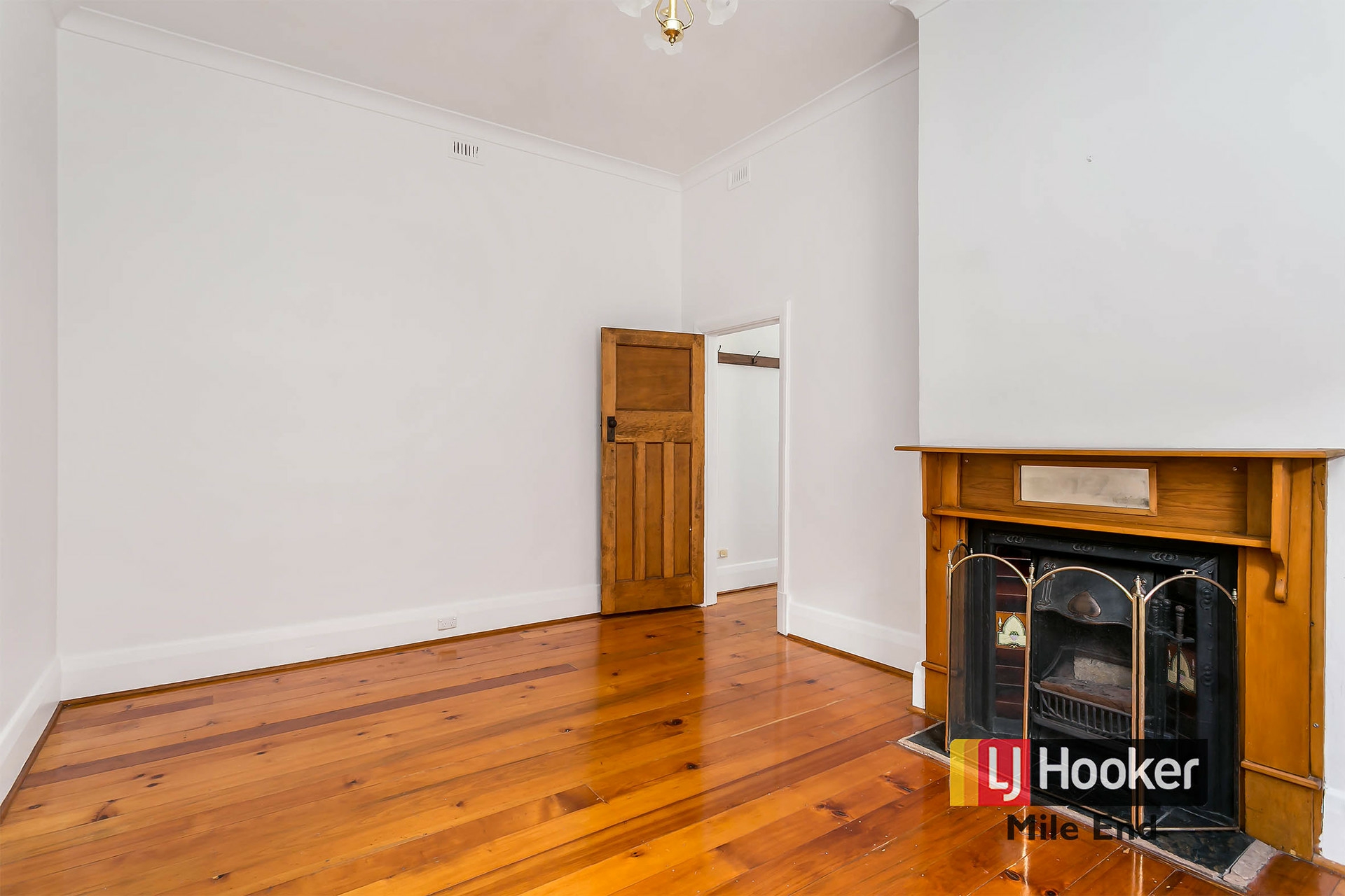 38A Tarragon Street, MILE END