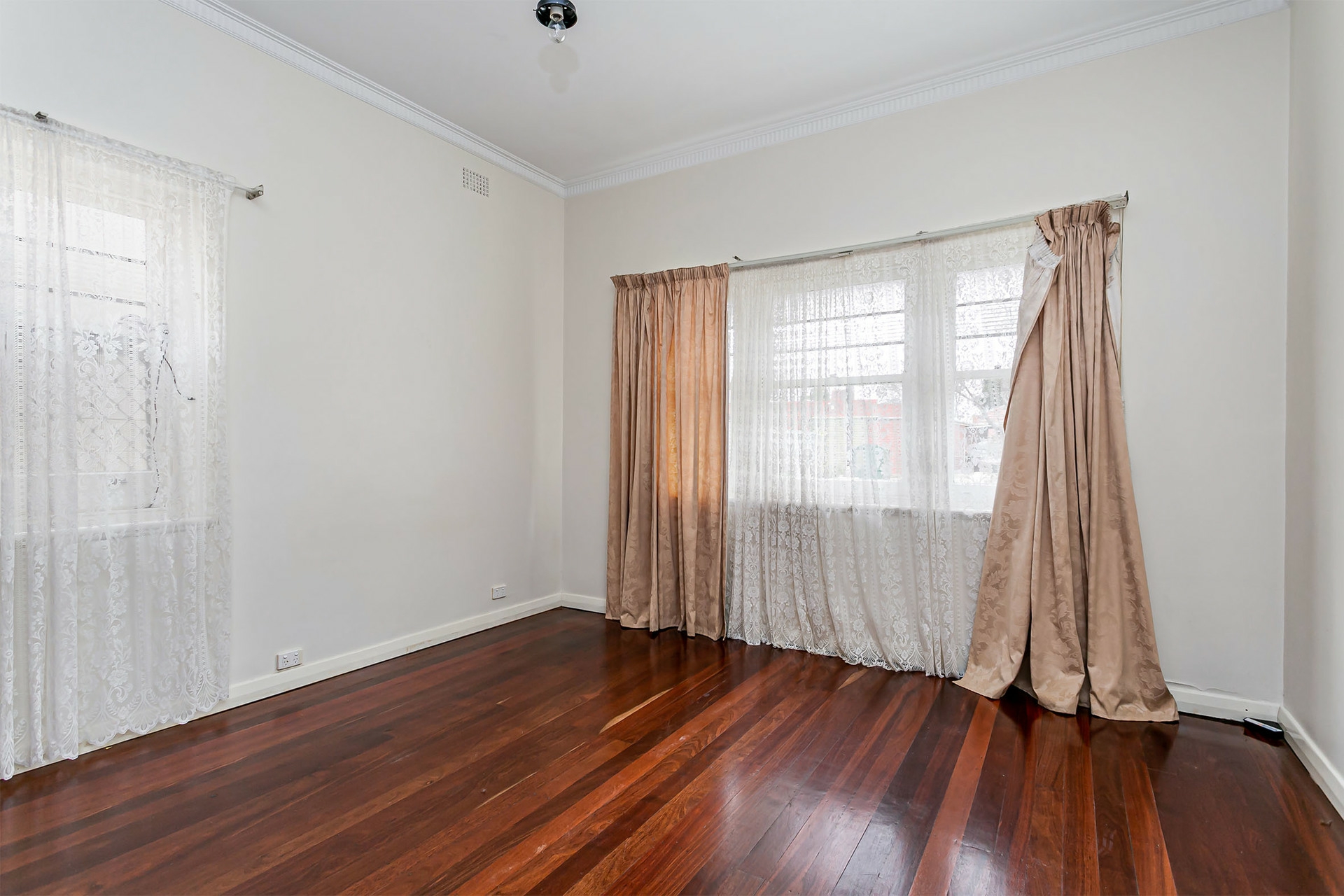 1 Hinton Street, UNDERDALE